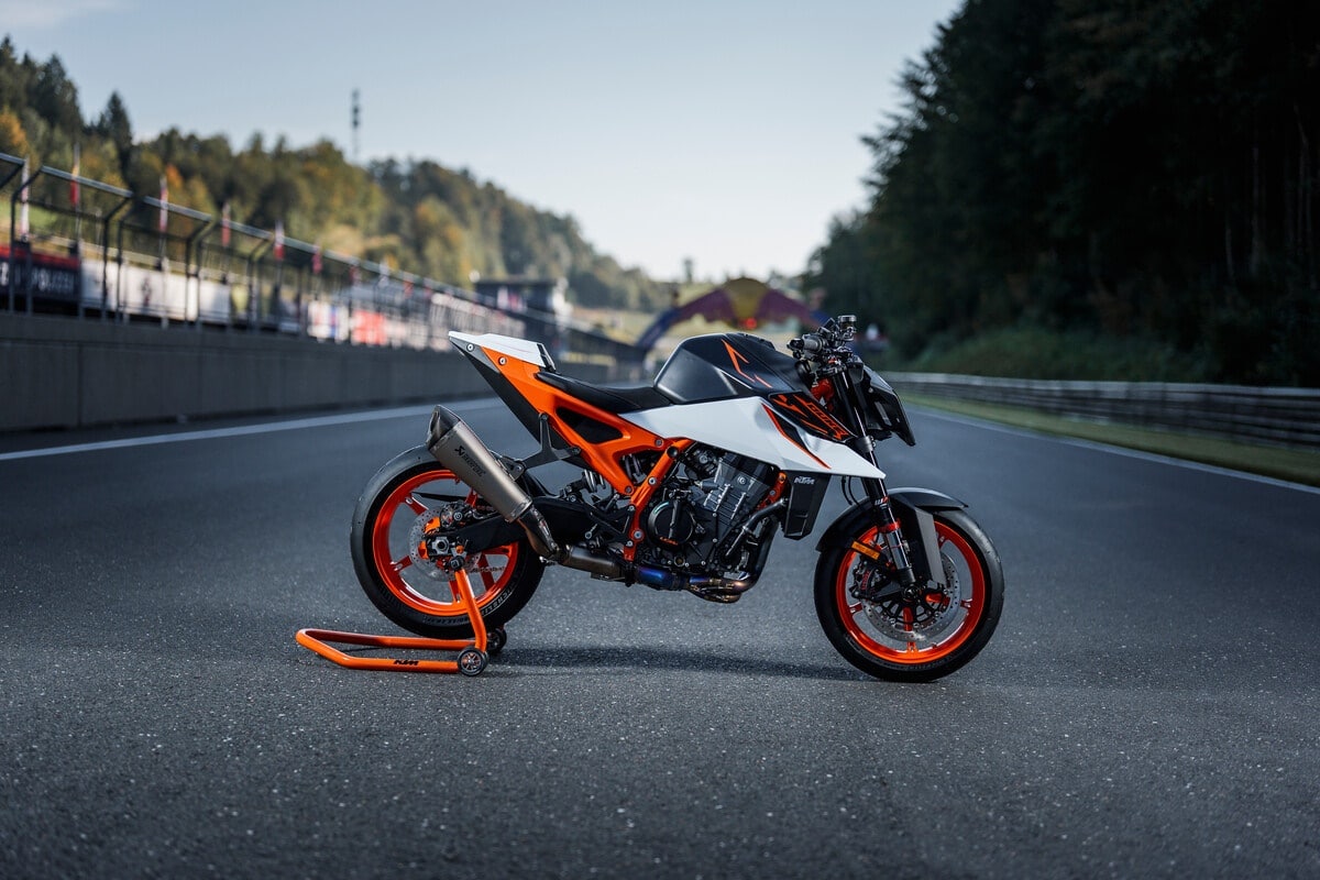 KTM anuncia una actualización en el calendario de producción de sus gamas Street y Adventure