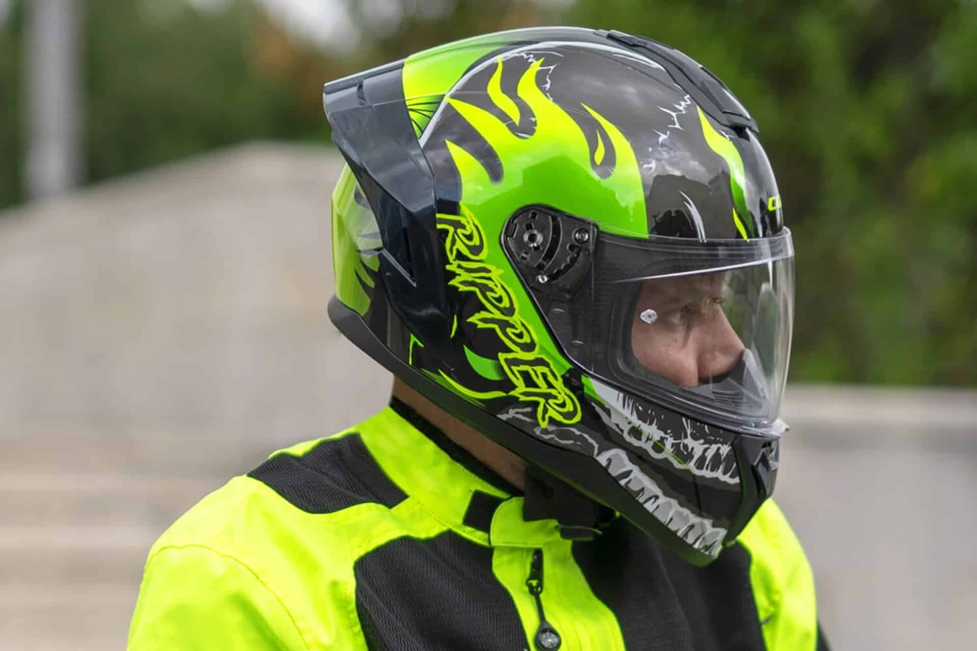 CGM Italia presenta el 330 RIOT, un casco integral que no pasa desapercibido