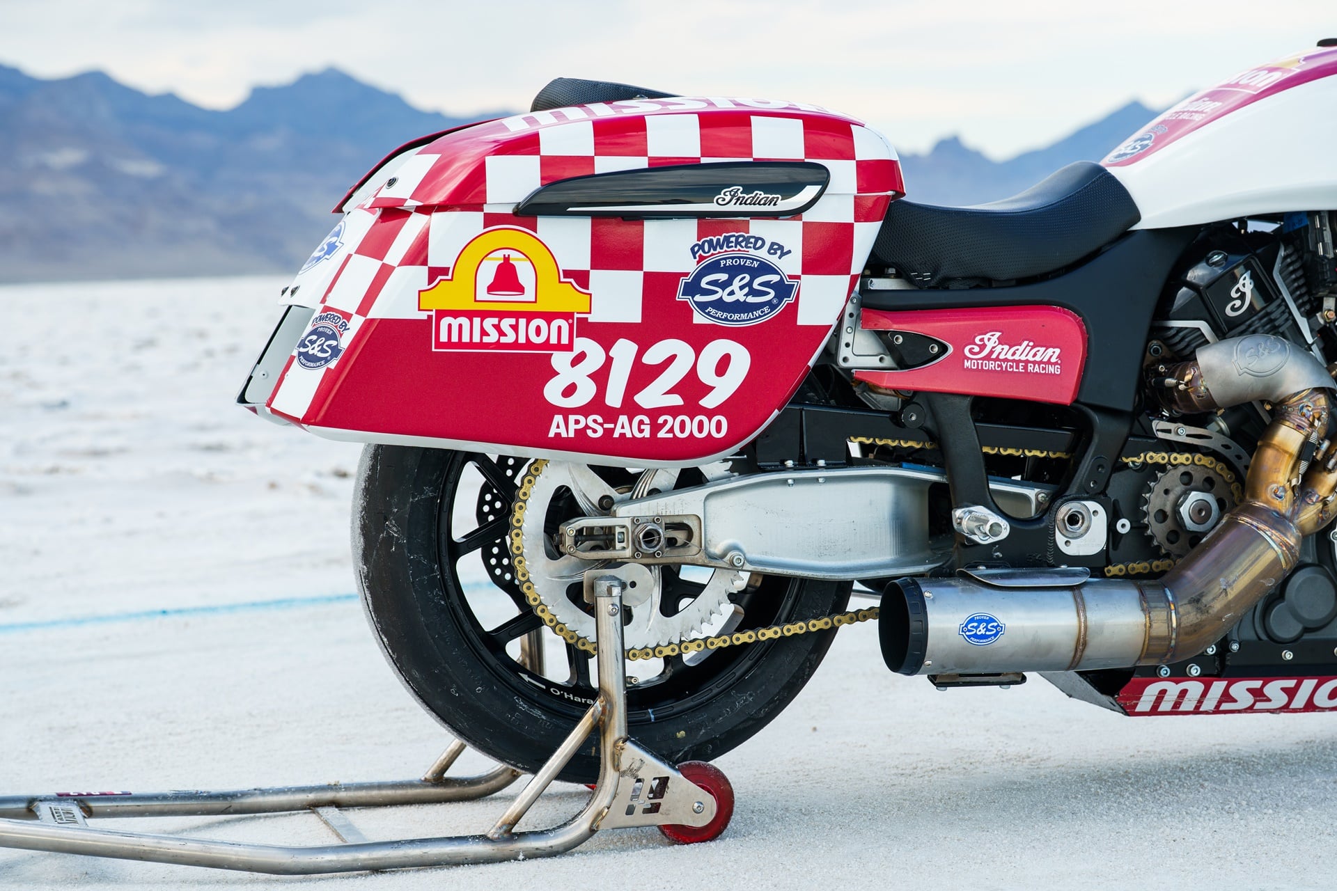Tyler O'Hara a bordo de la Indian Challenger establece un nuevo récord de velocidad en las Salinas de Bonneville