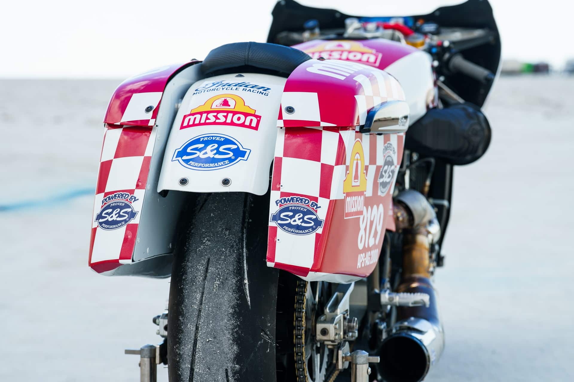Tyler O'Hara a bordo de la Indian Challenger establece un nuevo récord de velocidad en las Salinas de Bonneville