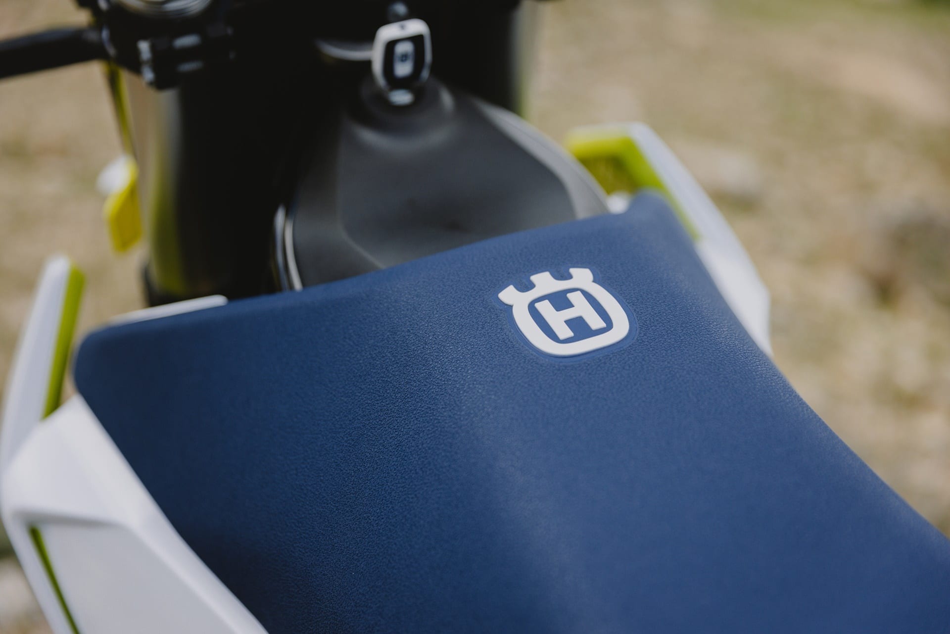 Husqvarna Mobility presenta sus renovadas 701 Enduro y 701 Supermoto 2026