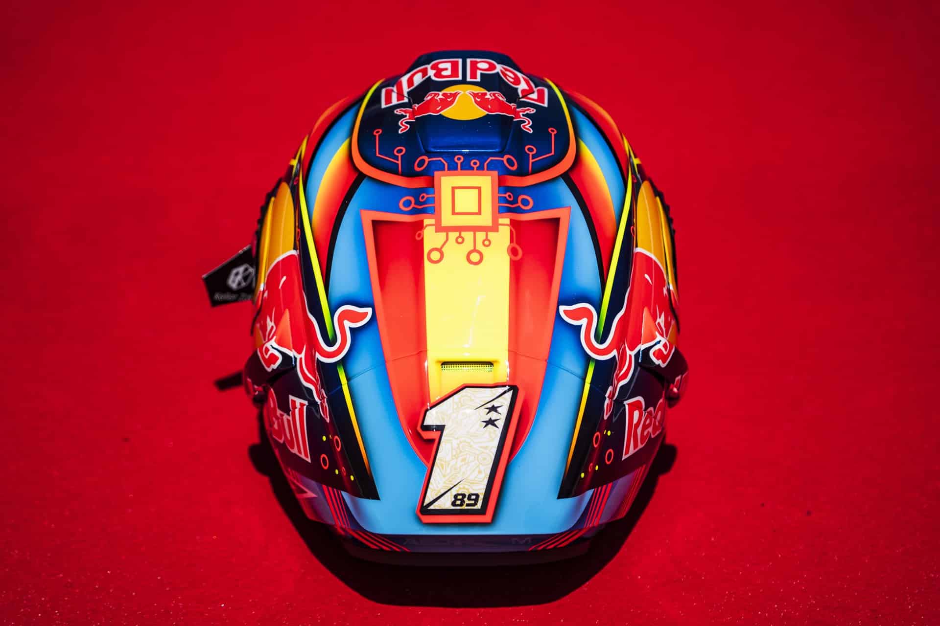 Jorge Martín luce con motivo del GP de Cataluña un casco diseñado por jugadores del videojuego MotoGP 25