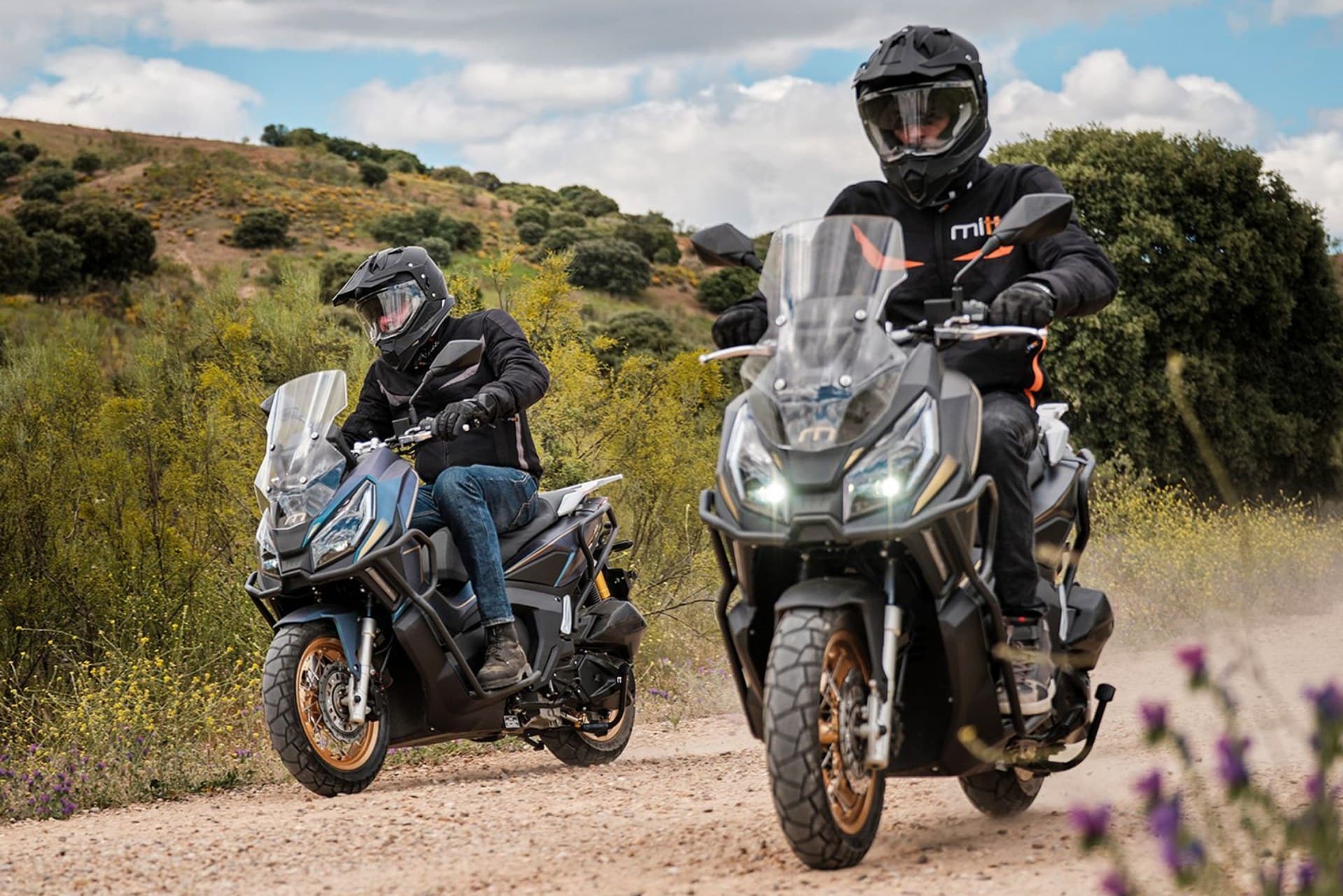 Los mejores scooter crossover 125 en 2025