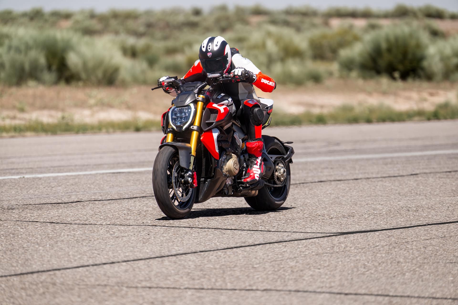 Ducati Diavel V4 RS 2026