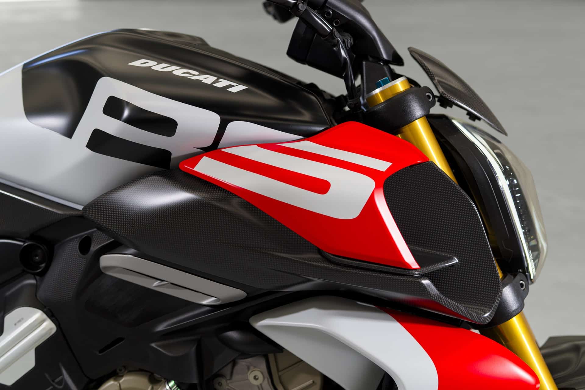 Ducati Diavel V4 RS 2026