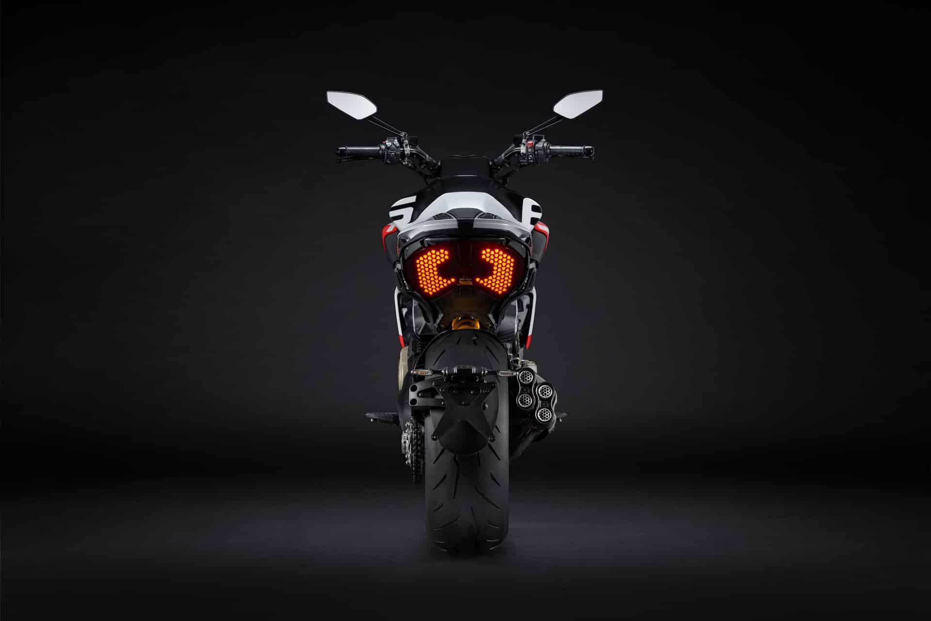 Ducati Diavel V4 RS 2026