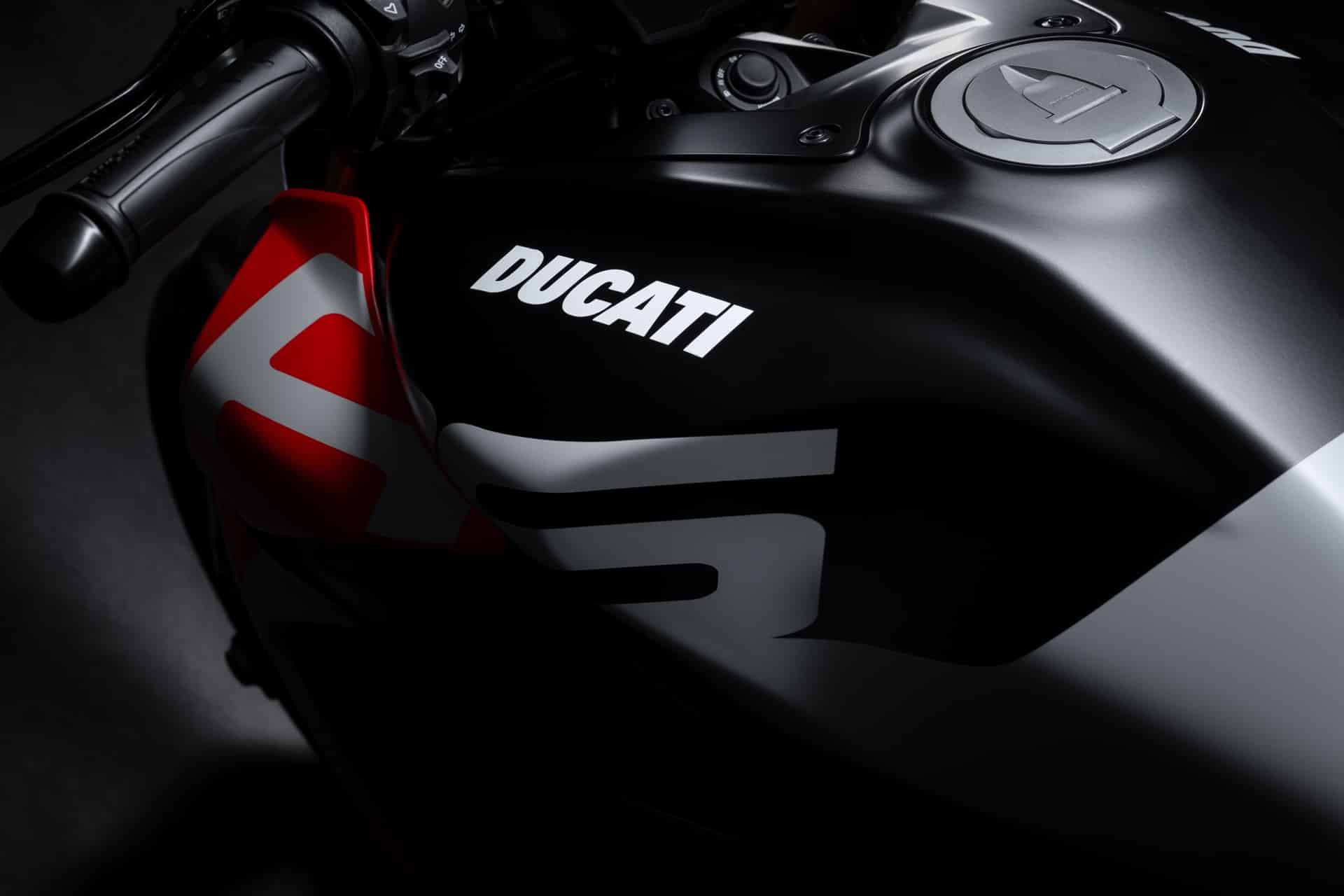 Ducati Diavel V4 RS 2026