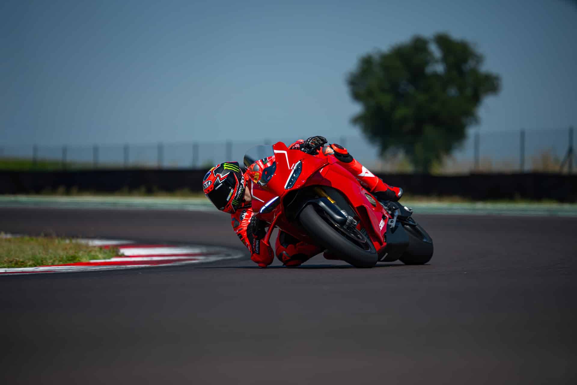 Ducati Panigale V4 R 2026