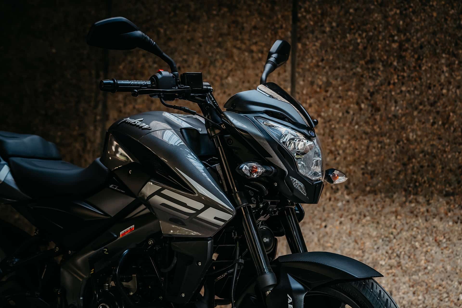 Bajaj lanza en septiembre una campaña especial de precios exclusivos para sus actuales NS125 y Sport Tourer Dominar 400
