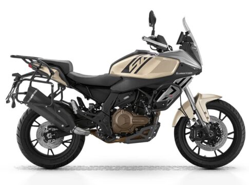 Nueva QJMotor SRT 600 S: Ahora también en versión touring con llantas de aleación de 17”