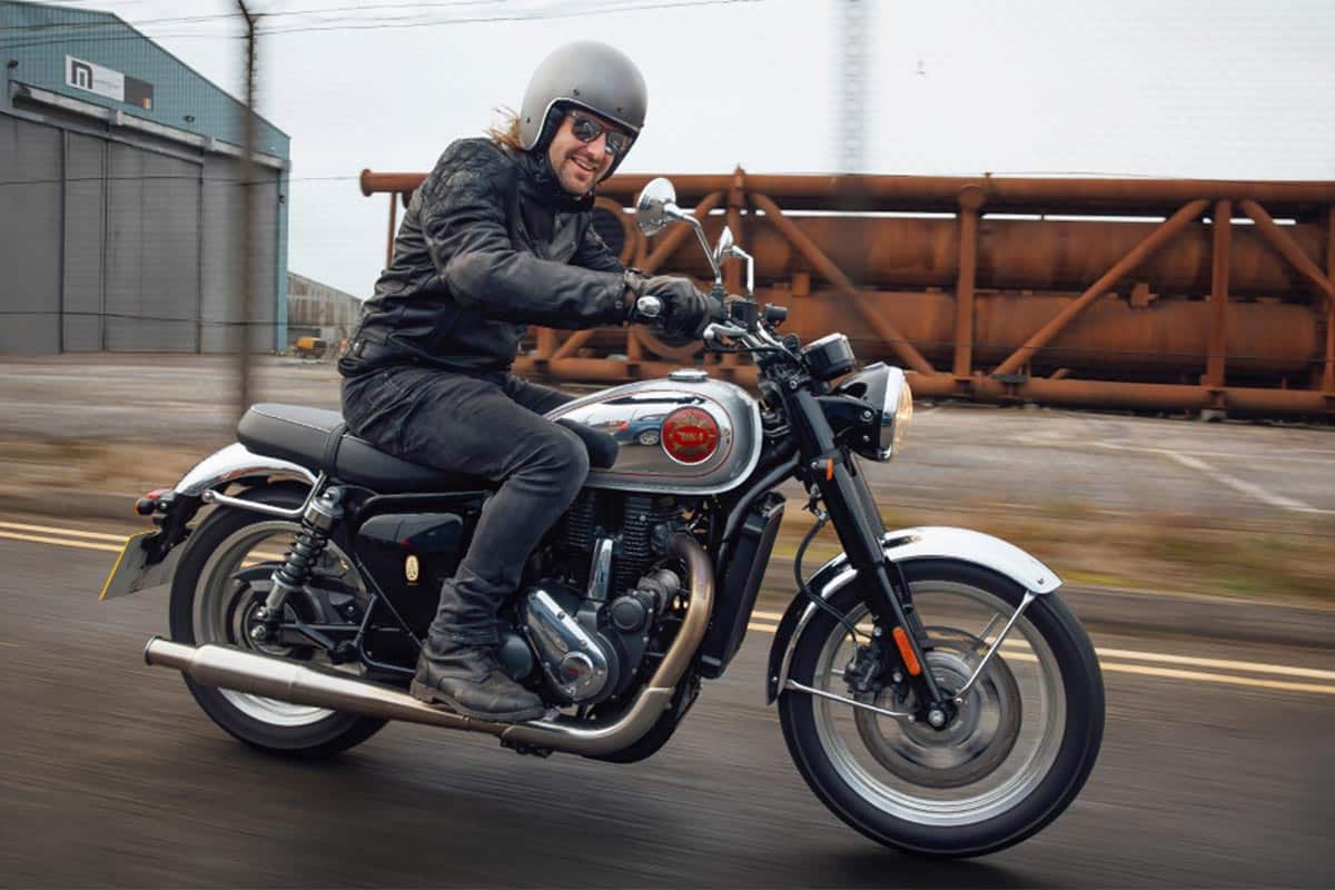 El concepto de moto clásica y prestaciones actuales está funcionando muy bien a BSA