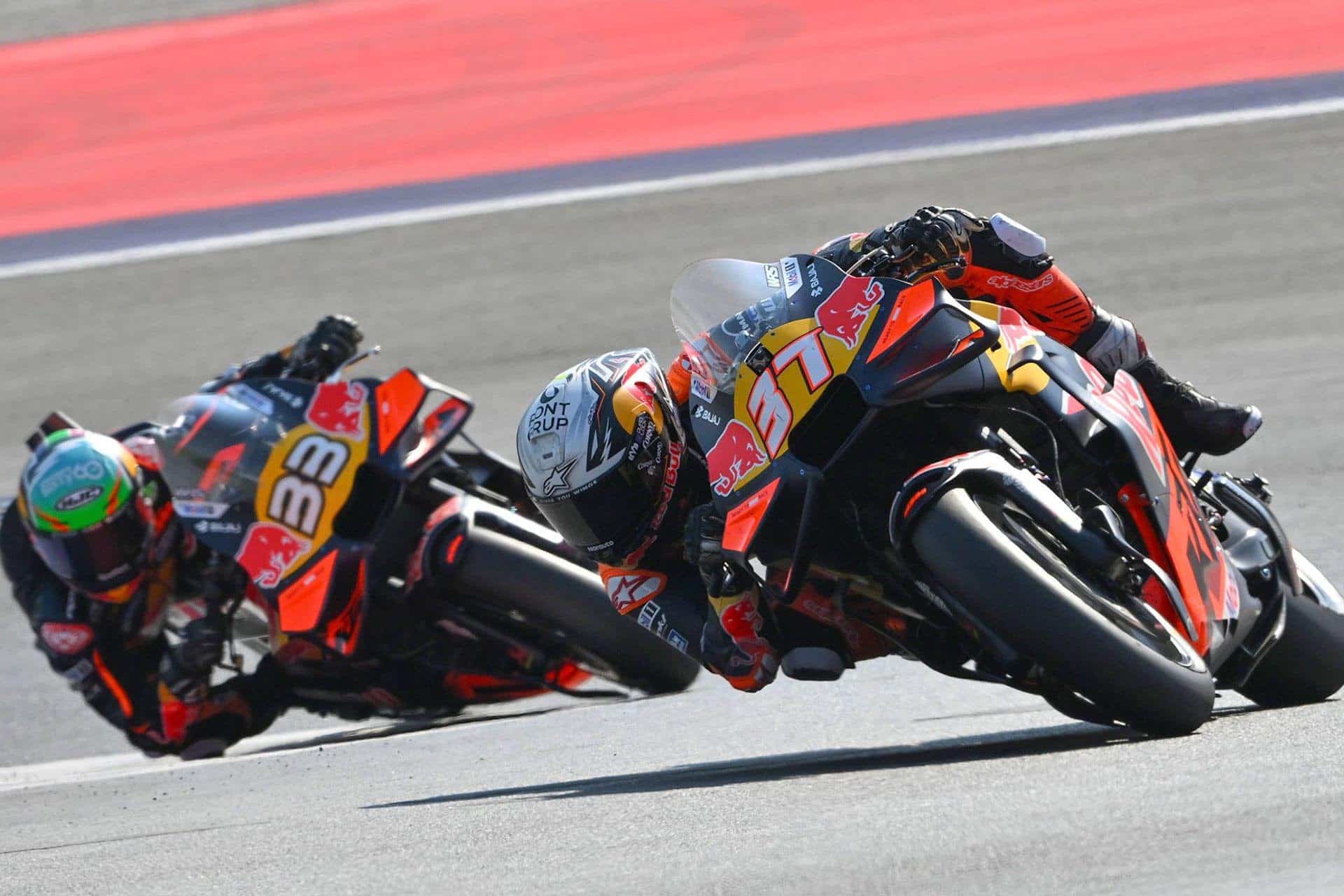 KTM ha ido creciendo en las últimas carreras, especialmente de la mano de Acosta