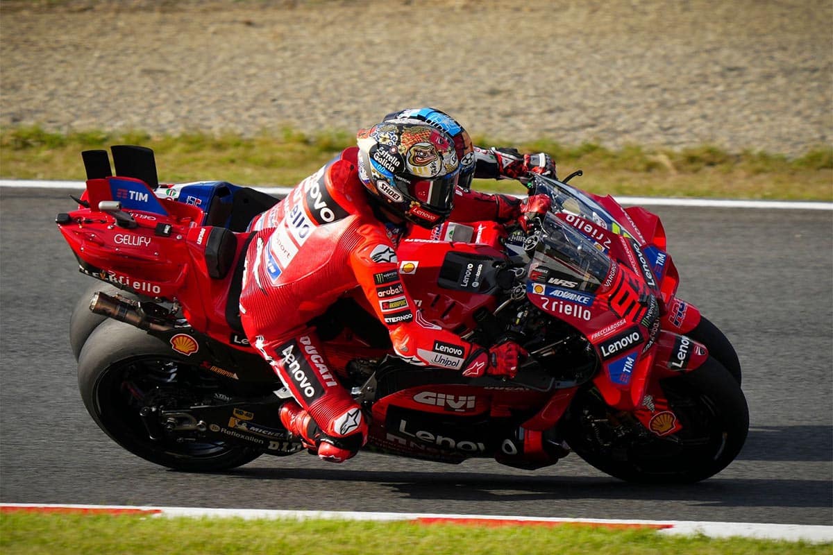 Marc lució el casco durante todo el GP