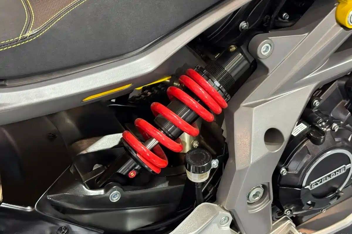 Cyclone RA1000: El “concepto Diavel” bajo el prisma asiático
