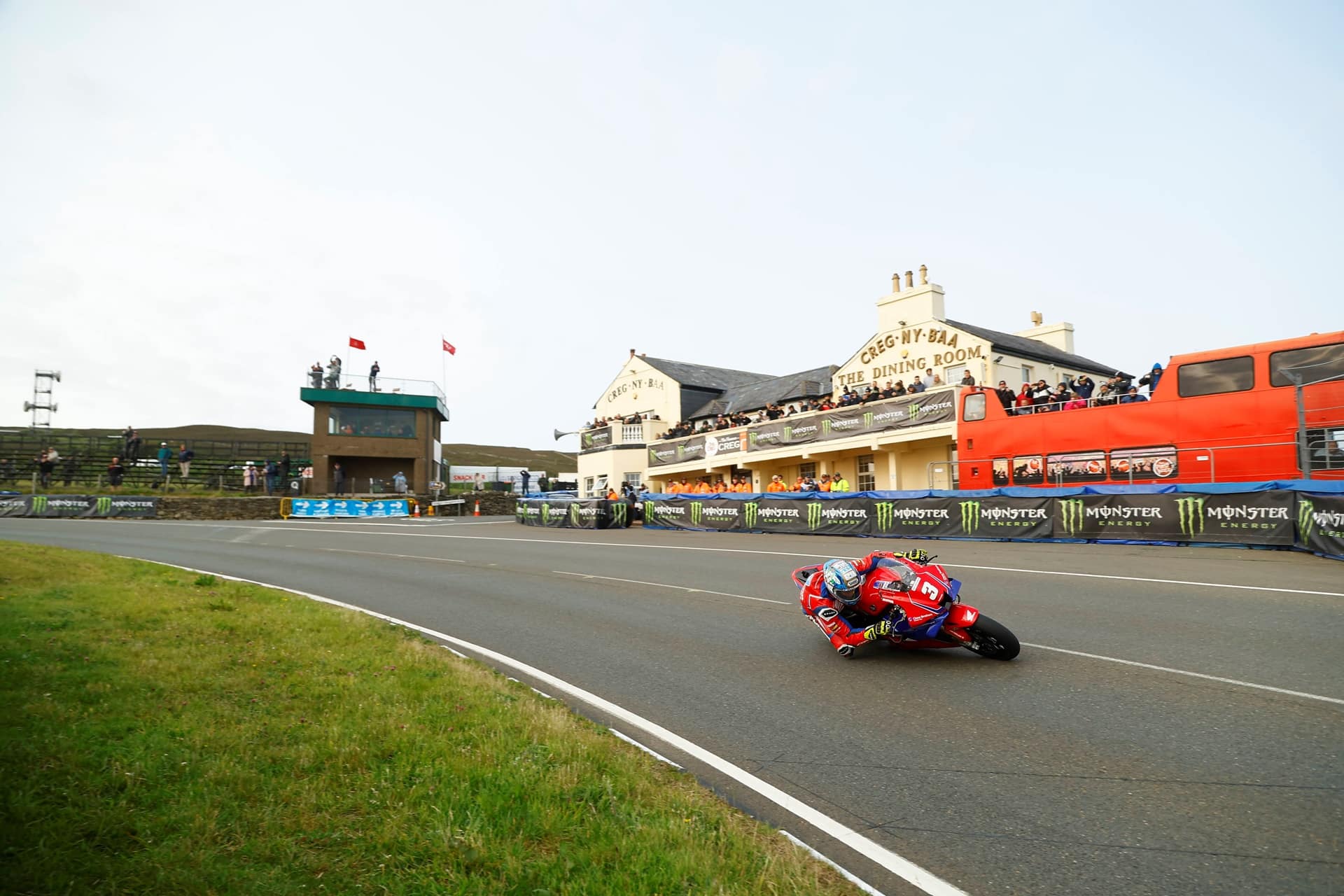 Honda UK lanza una edición especial “Dean Harrison Réplica” de su CBR1000RR-R Fireblade SP