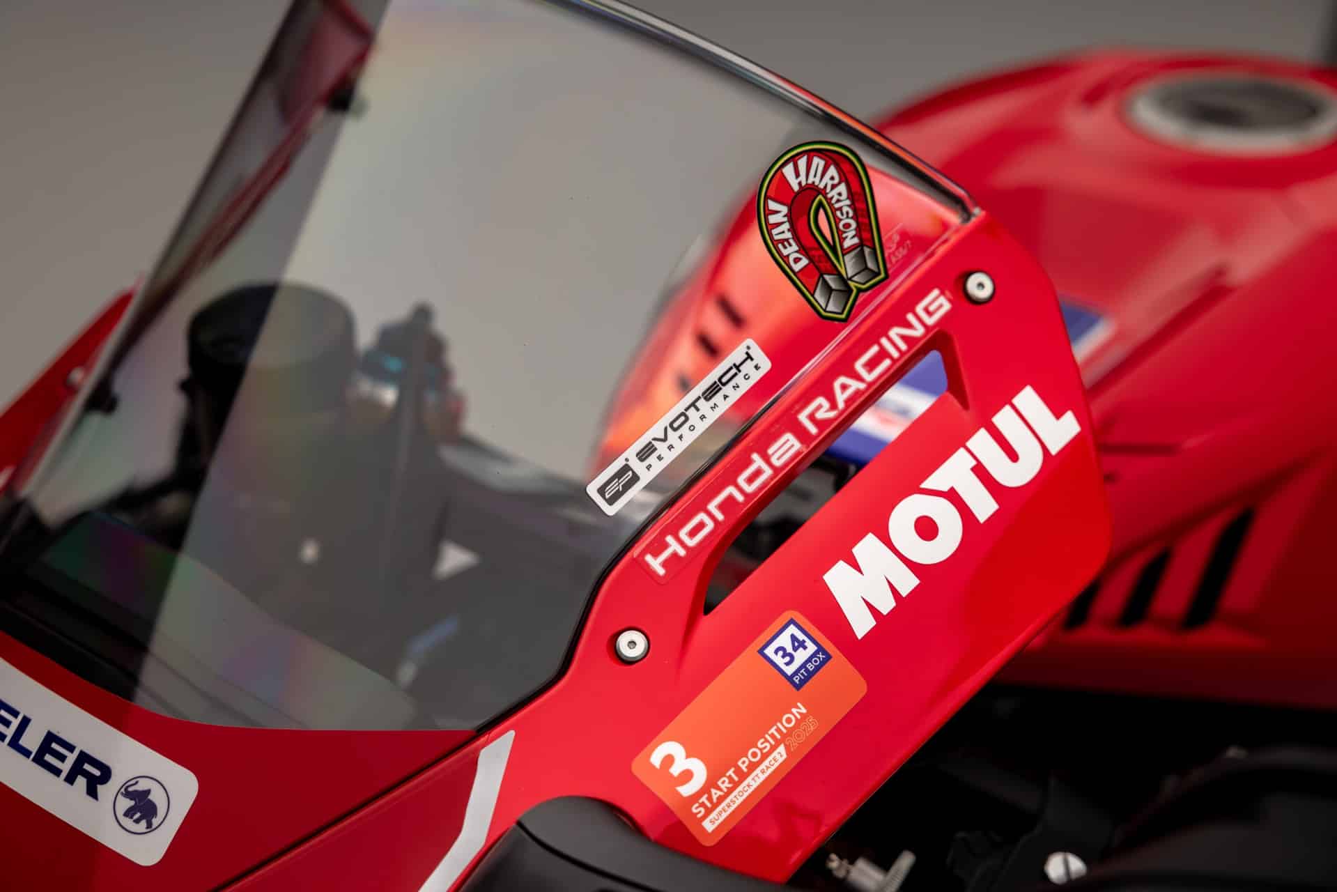 Honda UK lanza una edición especial “Dean Harrison Réplica” de su CBR1000RR-R Fireblade SP