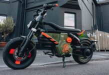 BMW CE 02 x Deus Lodge: La moto ideal para disfrutar del mar durante las 4 estaciones del año