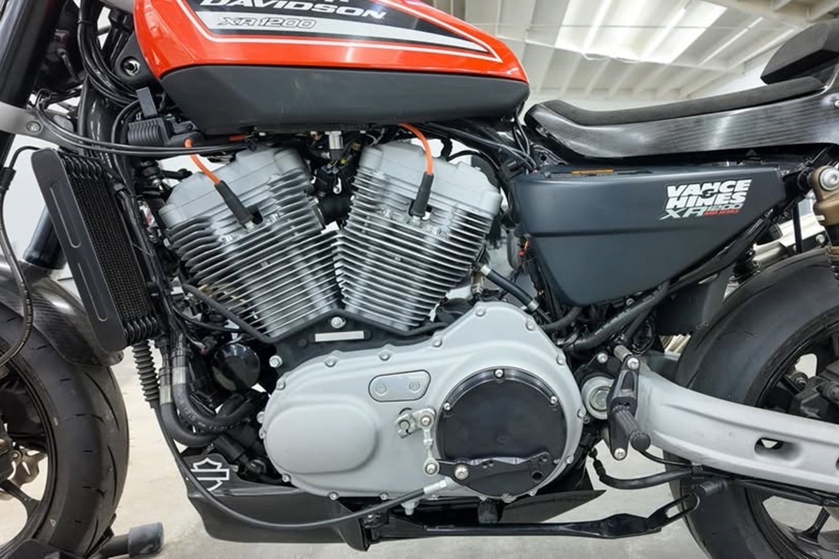 Motos de ensueño a la venta: Harley-Davidson XR1200 Vance & Hines 2009