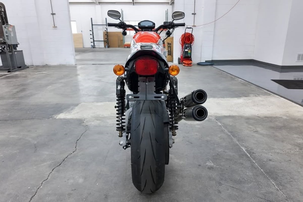 Motos de ensueño a la venta: Harley-Davidson XR1200 Vance & Hines 2009