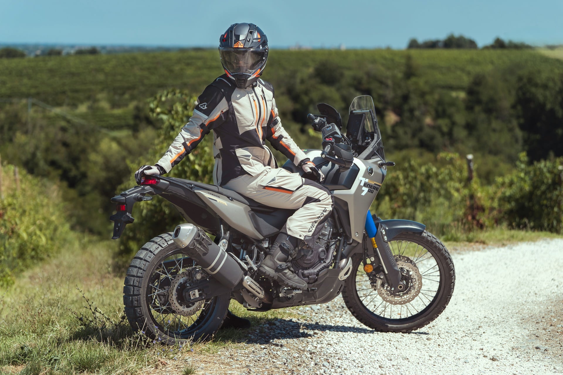 Nueva gama de chaquetas Acerbis 2026: Tres modelos de primera calidad a un precio asequible