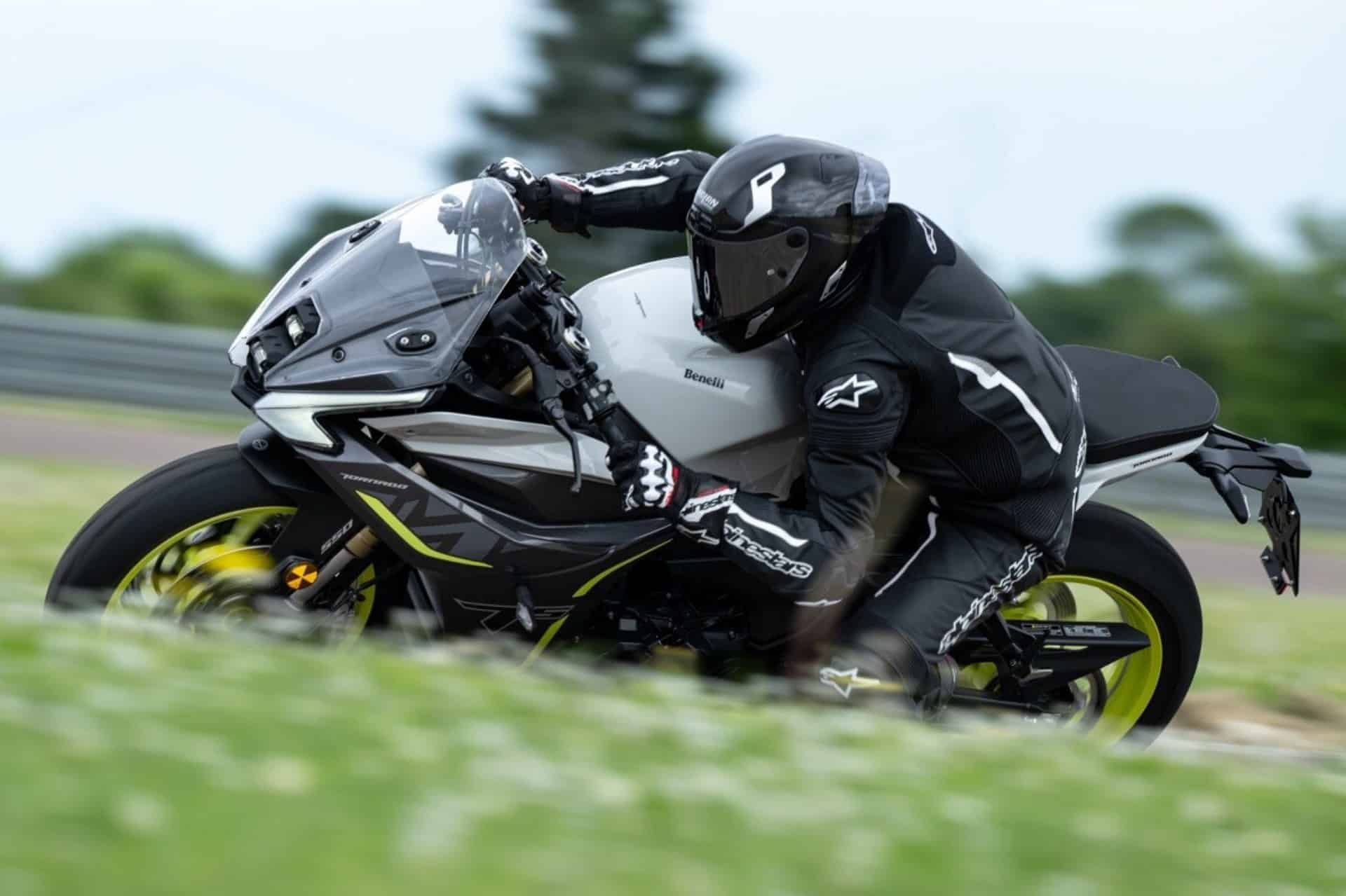 Todas las motos deportivas limitables para el A2