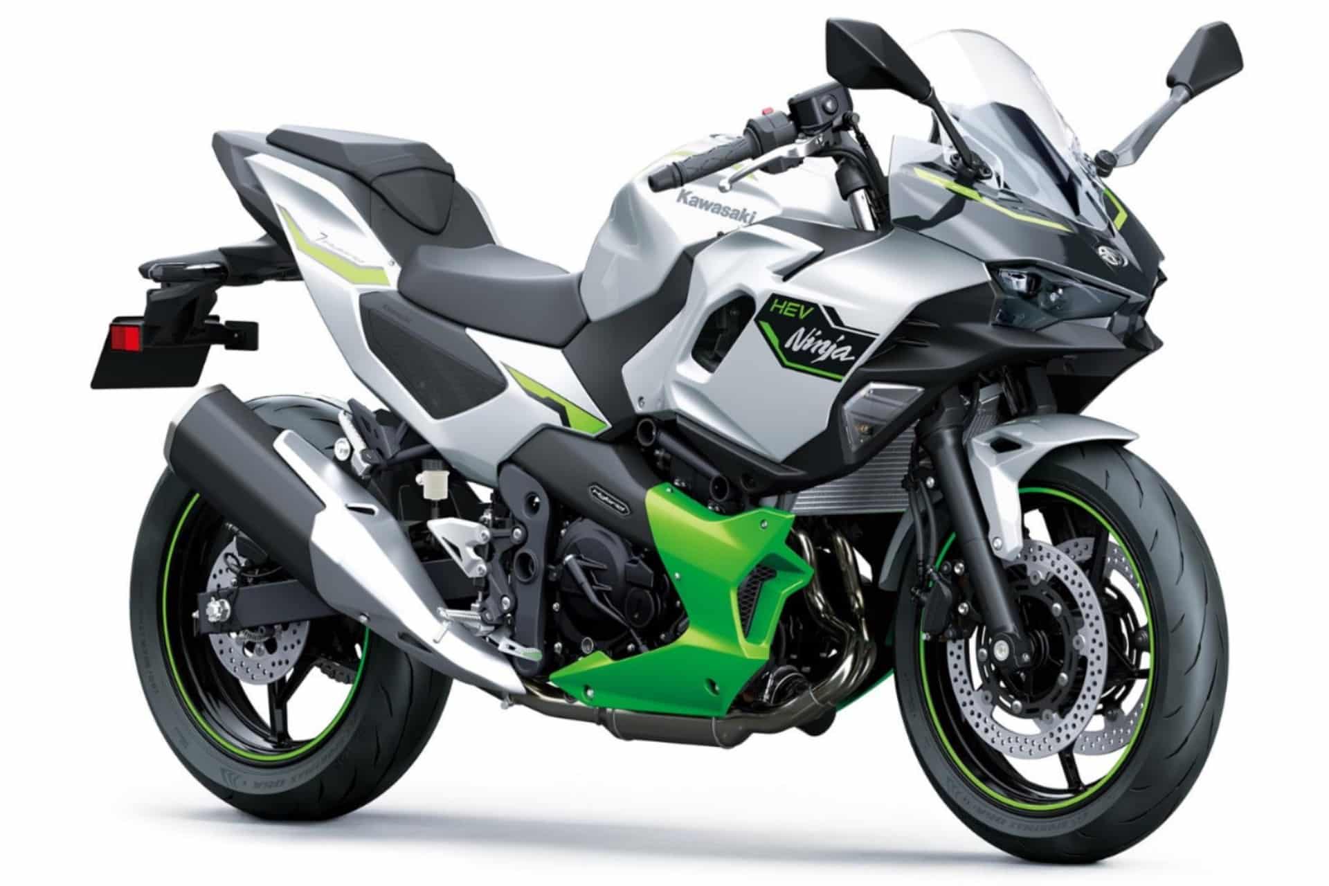Todas las motos automáticas para el carné A2 que puedes comprar en 2025