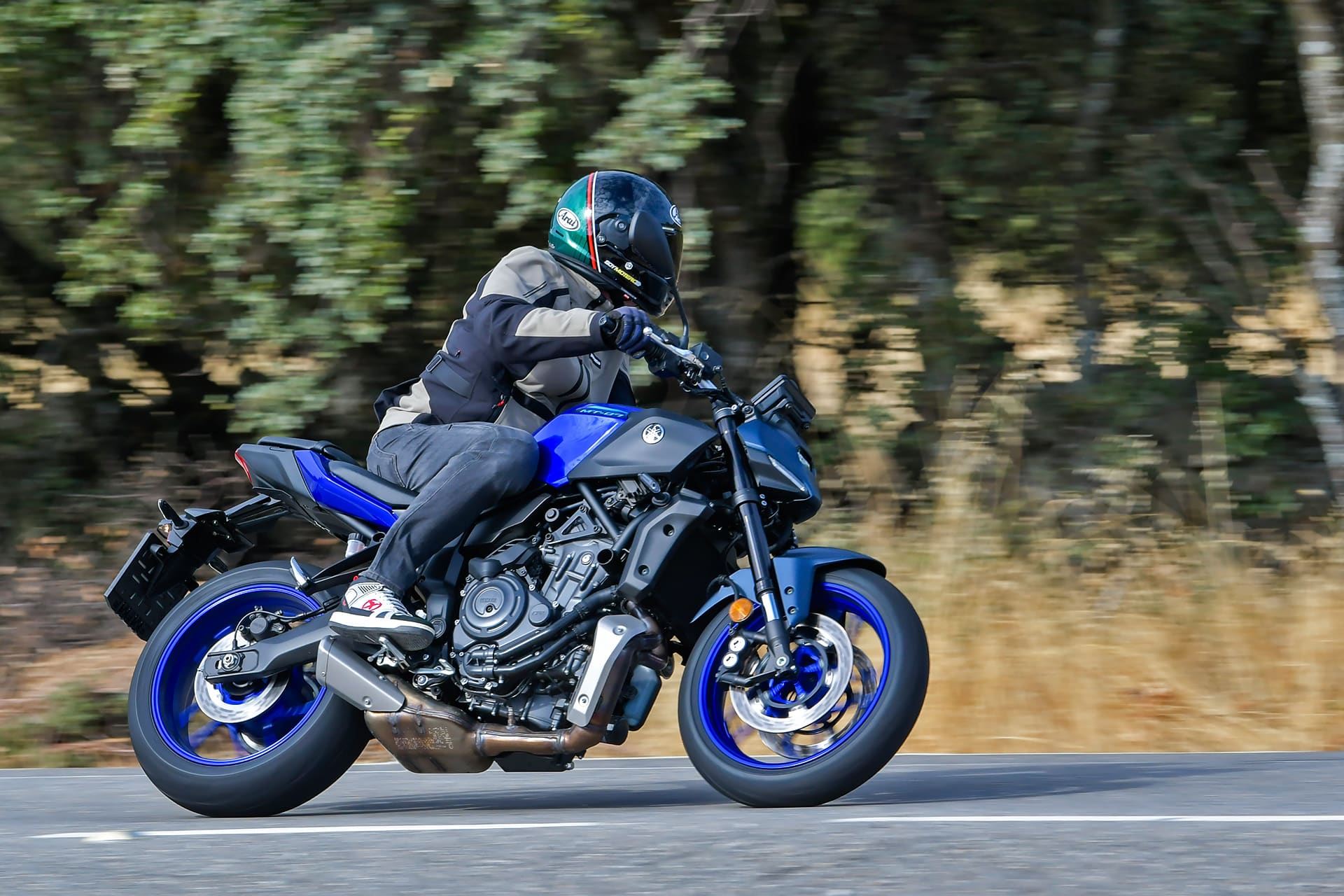 Comparativa Yamaha MT-07 Y-AMT vs Honda CB650R E-Clutch