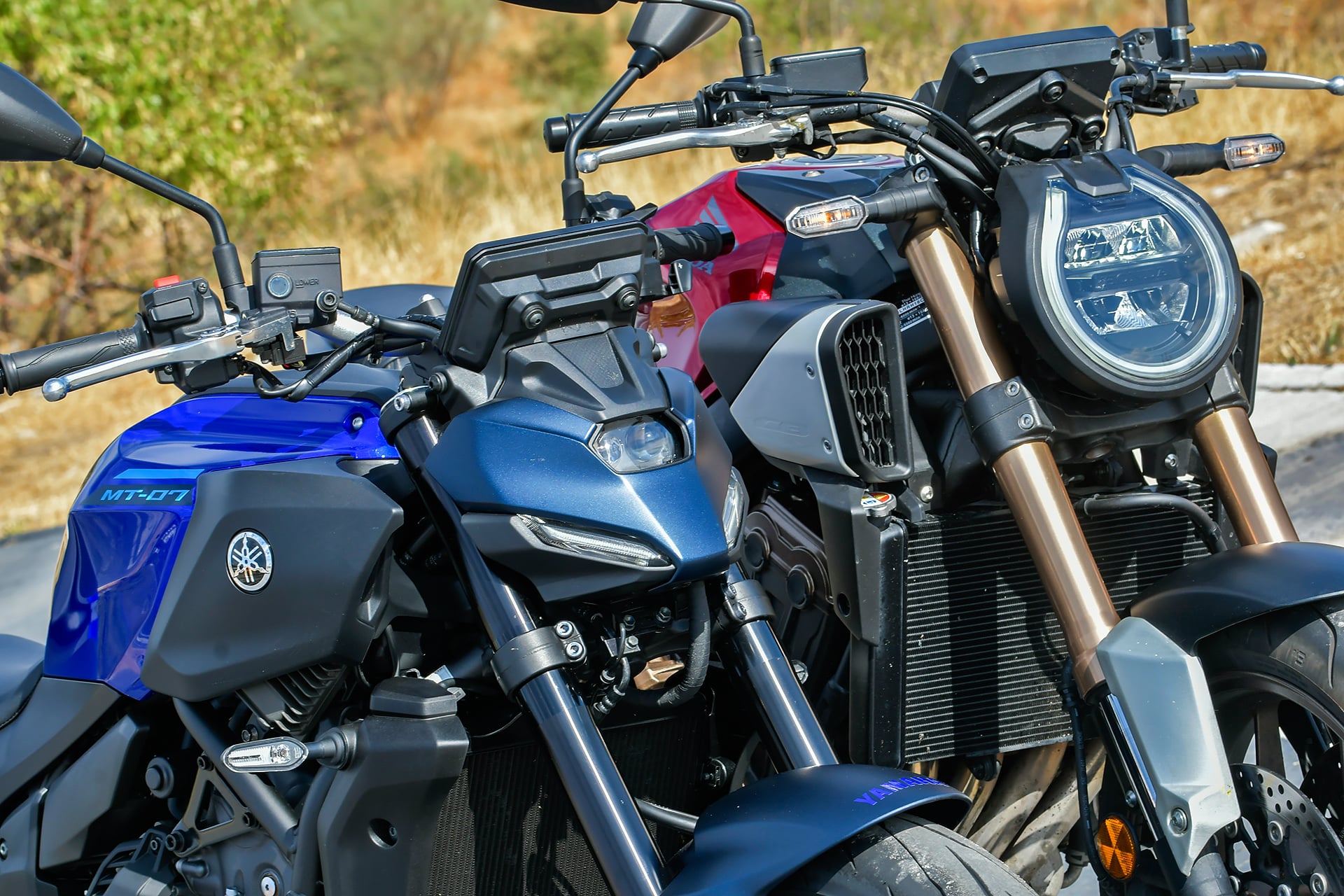 Comparativa Yamaha MT-07 Y-AMT vs Honda CB650R E-Clutch