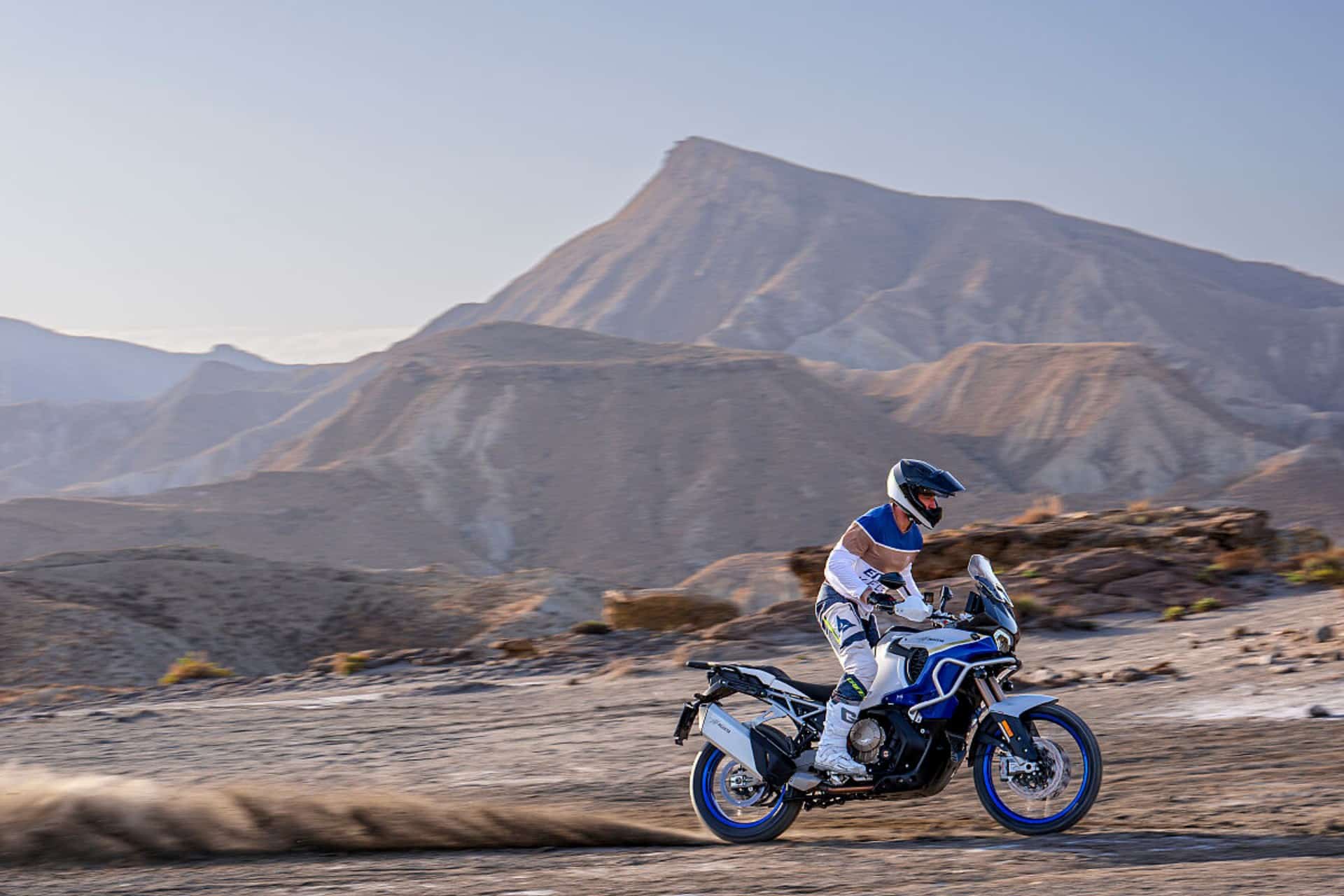 MV Agusta Enduro Veloce 2026