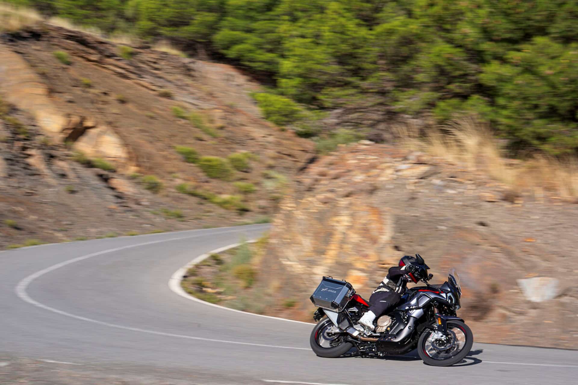MV Agusta Enduro Veloce 2026