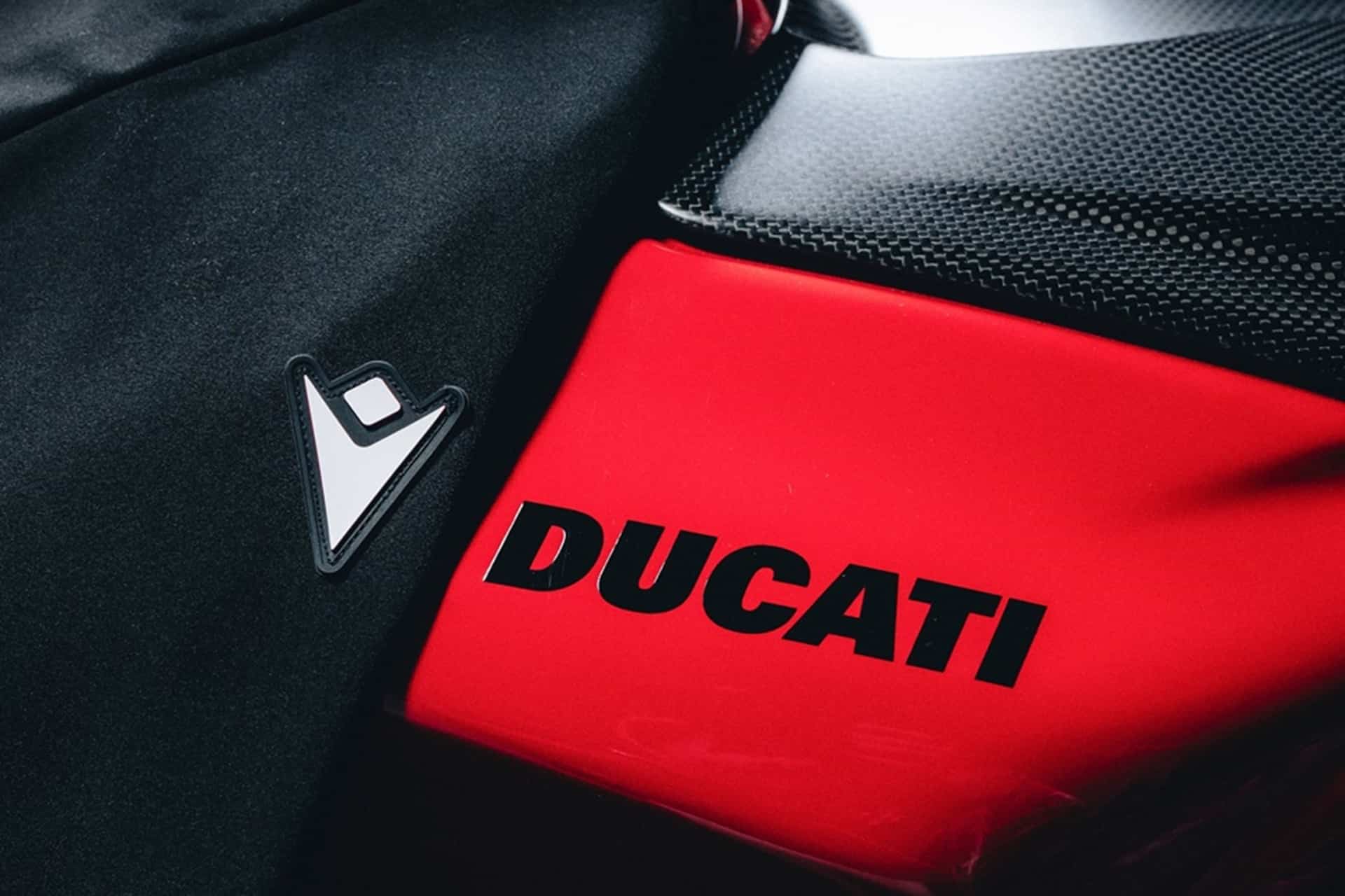 Nueva colección Macron X Ducati: Excelencia italiana para los amantes del estilo y el deporte