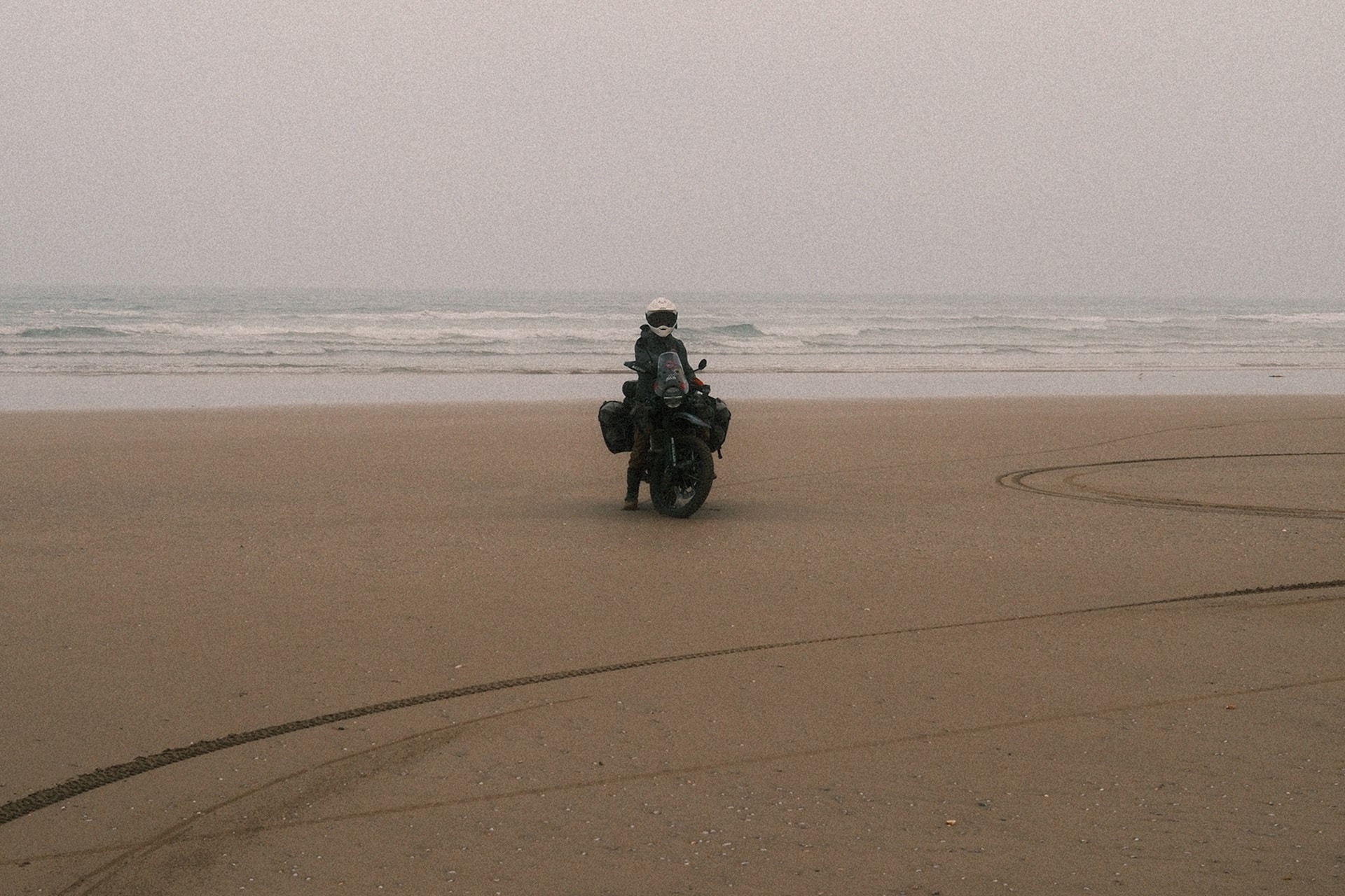 Down To Africa: Una aventura de más de 20.000 kilómetros en moto en 100 días