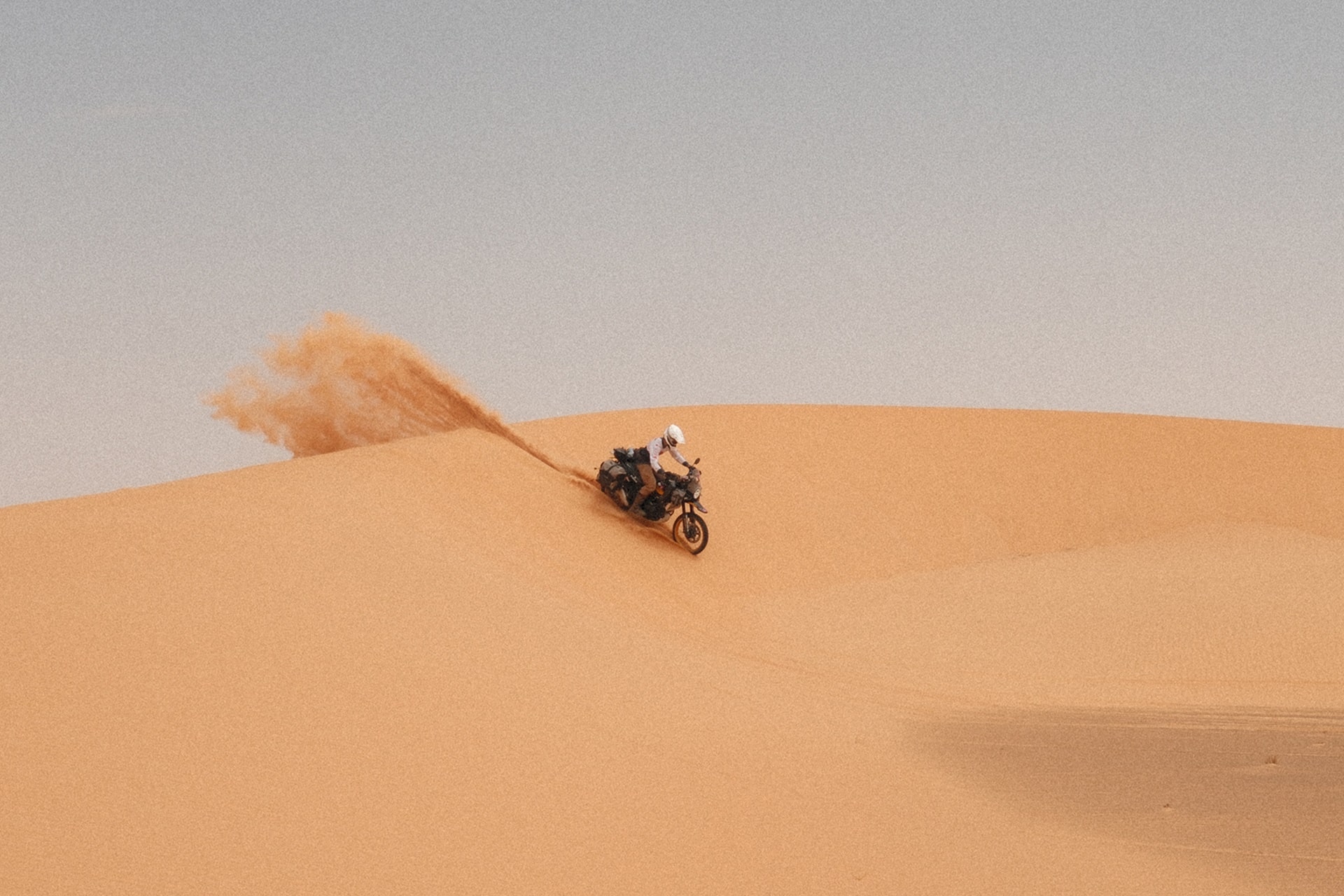 Down To Africa: Una aventura de más de 20.000 kilómetros en moto en 100 días