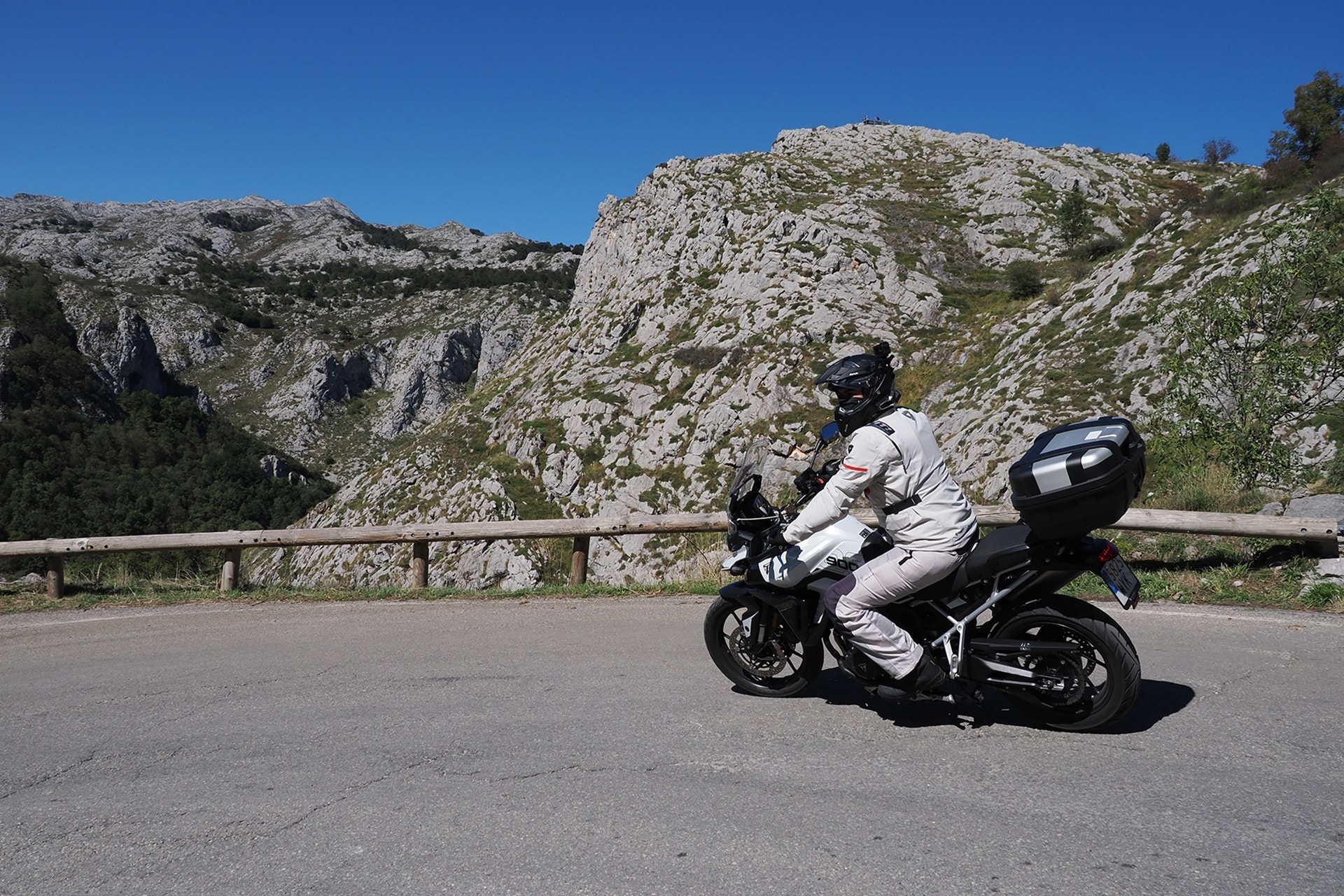 Triumph Coast 2 Coast 2025