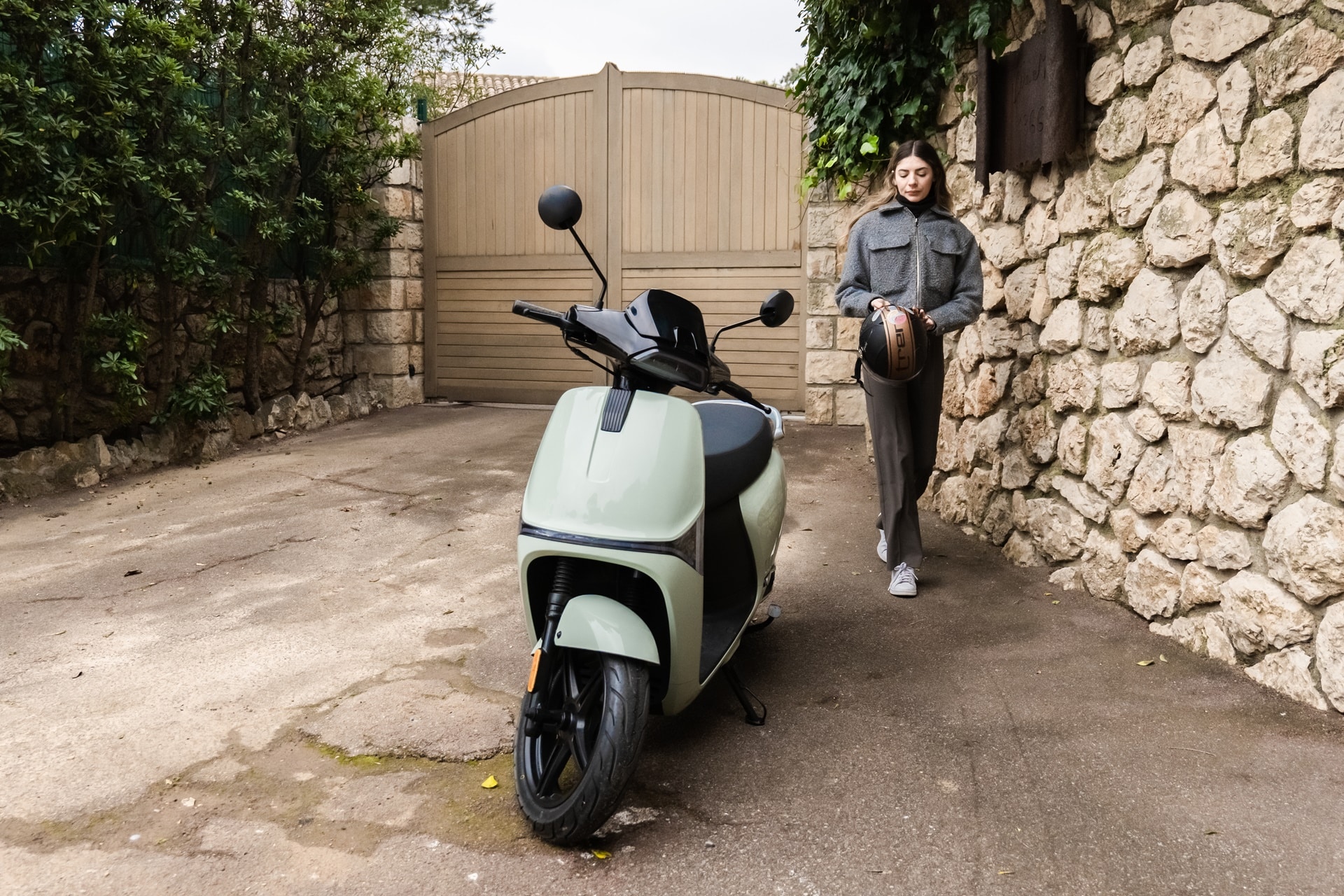 Dimentro, la marca de motos eléctricas, llega a la Península Ibérica de la mano de Wellta Motors