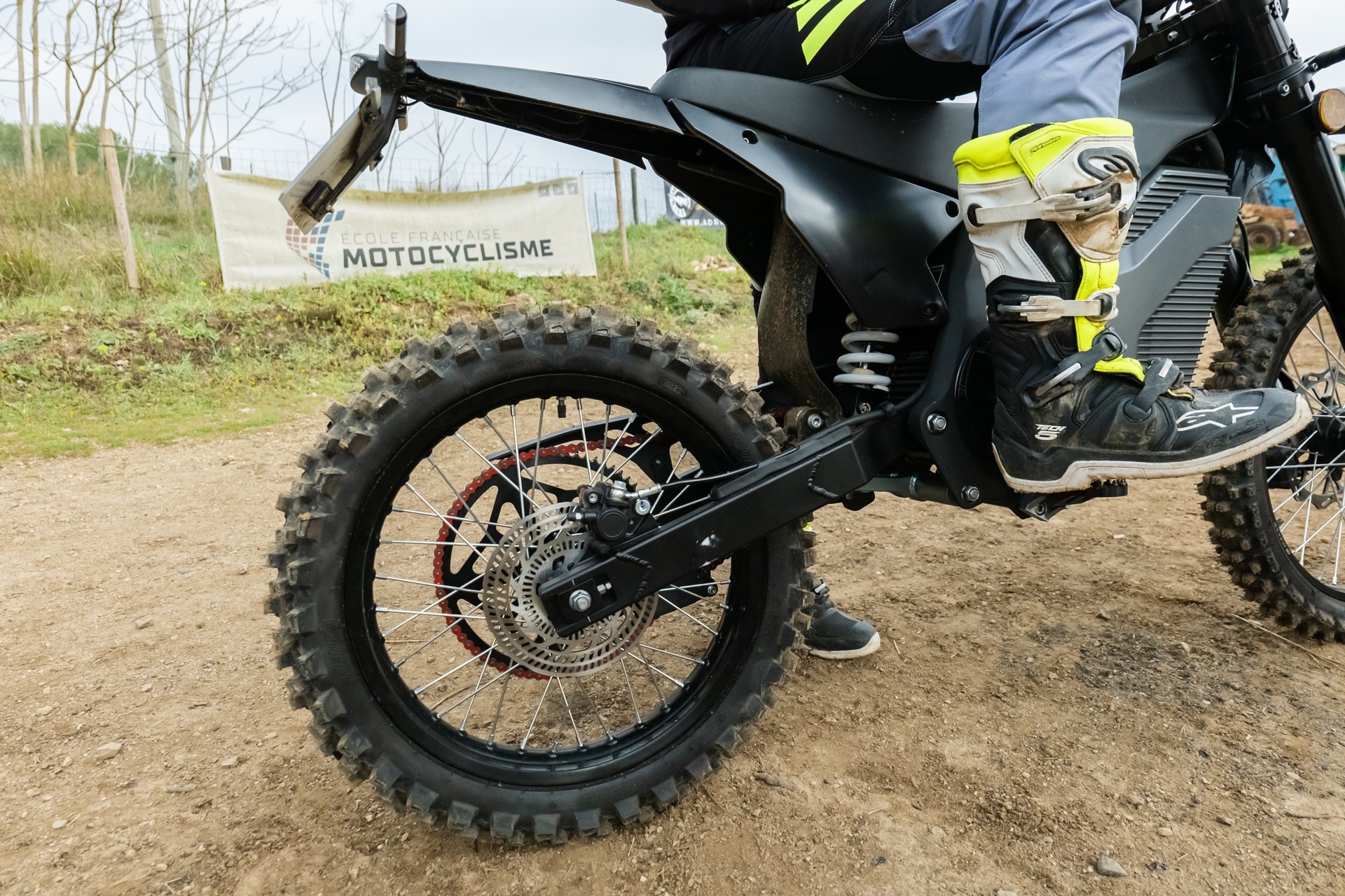 Dimentro, la marca de motos eléctricas, llega a la Península Ibérica de la mano de Wellta Motors