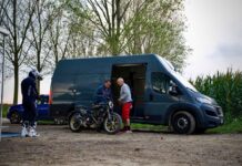 El trío italiano compuesto por Silvio Sabba, Valerio Boni y la Ducati Scrambler establece un nuevo récord Guinness