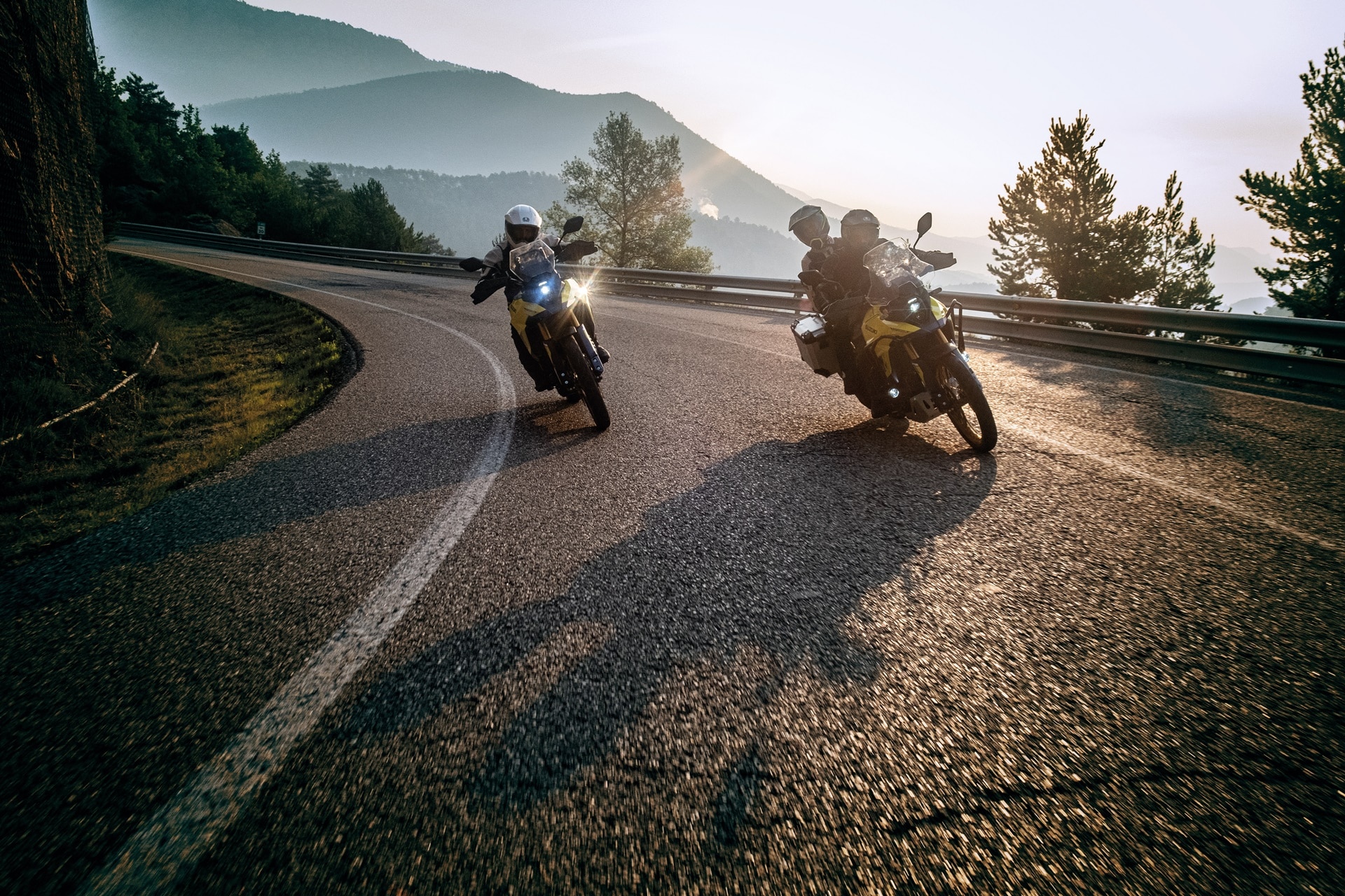 Suzuki equipa gratis a las V-STROM 800 con un kit de protección exclusivo