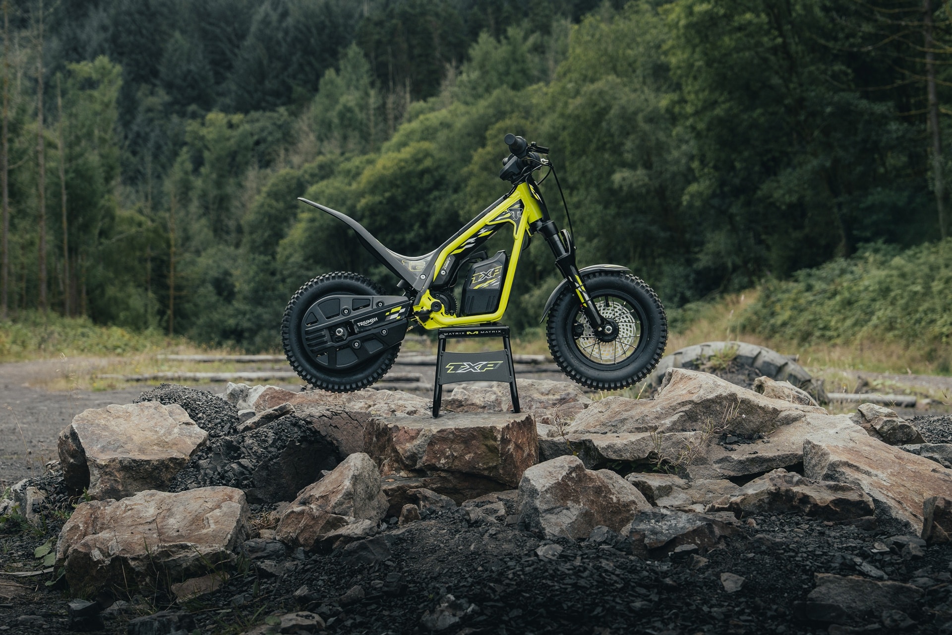 Triumph presenta las TXP: la primera gama de motos eléctricas off-road para jóvenes