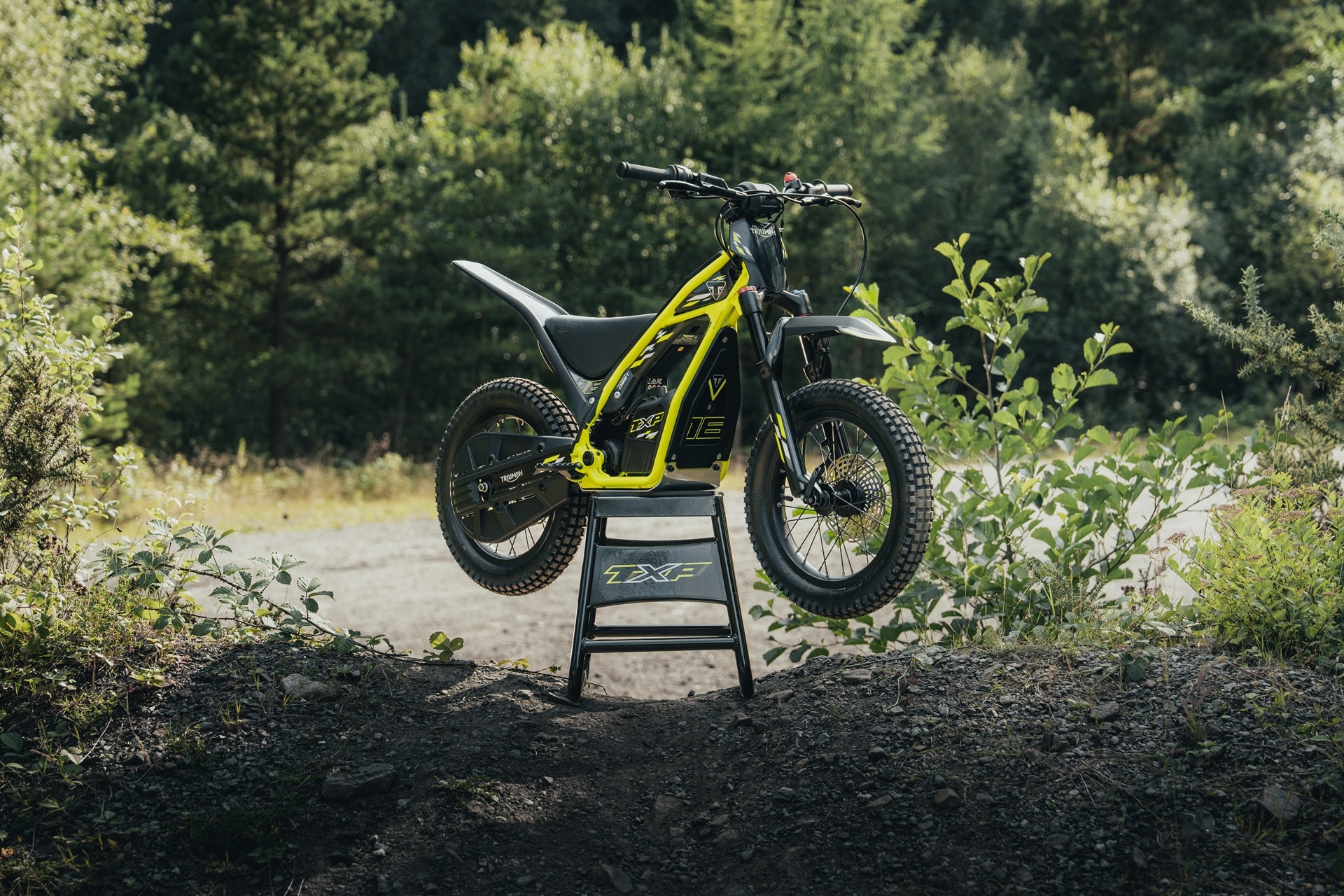 Triumph presenta las TXP: la primera gama de motos eléctricas off-road para jóvenes