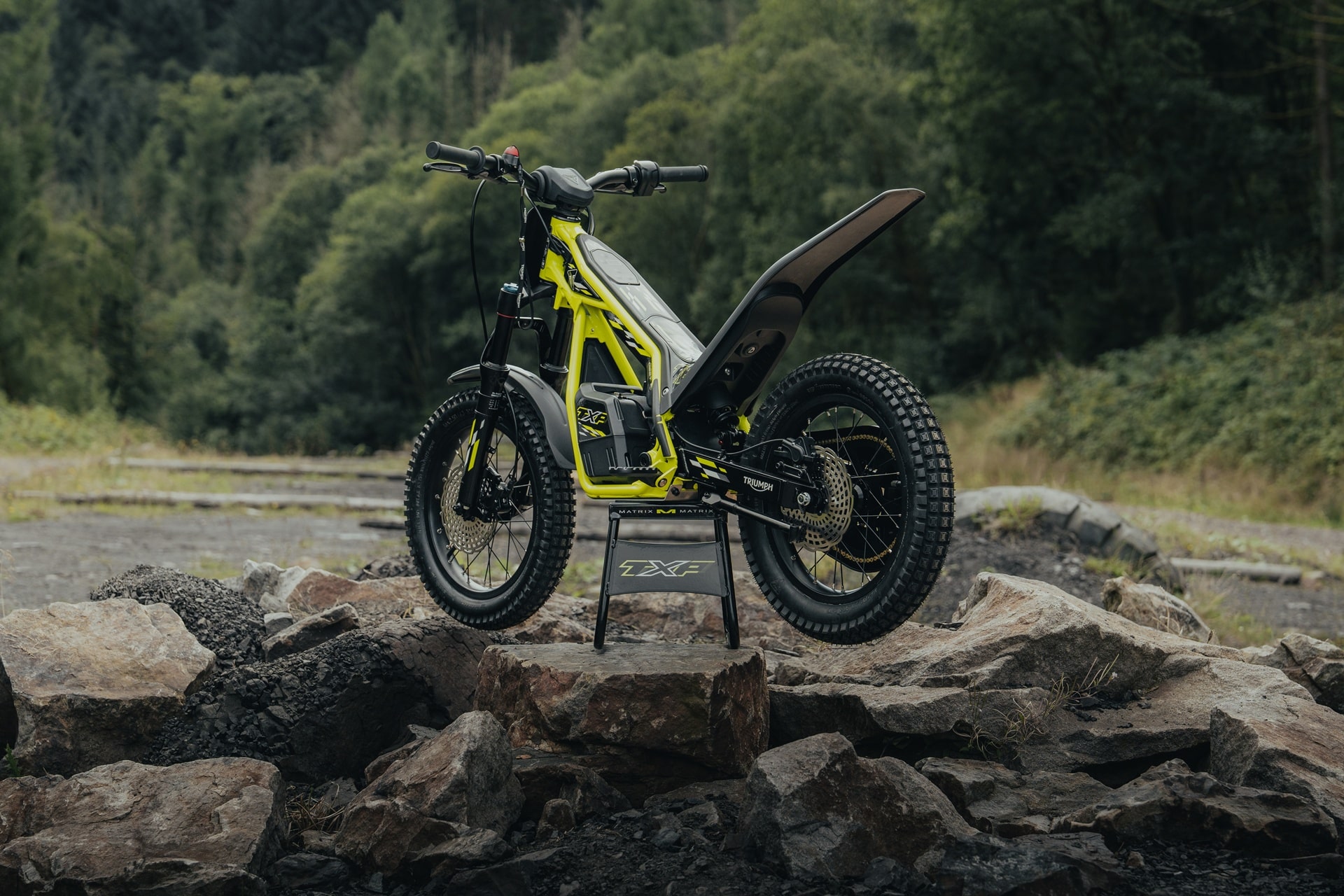 Triumph presenta las TXP: la primera gama de motos eléctricas off-road para jóvenes