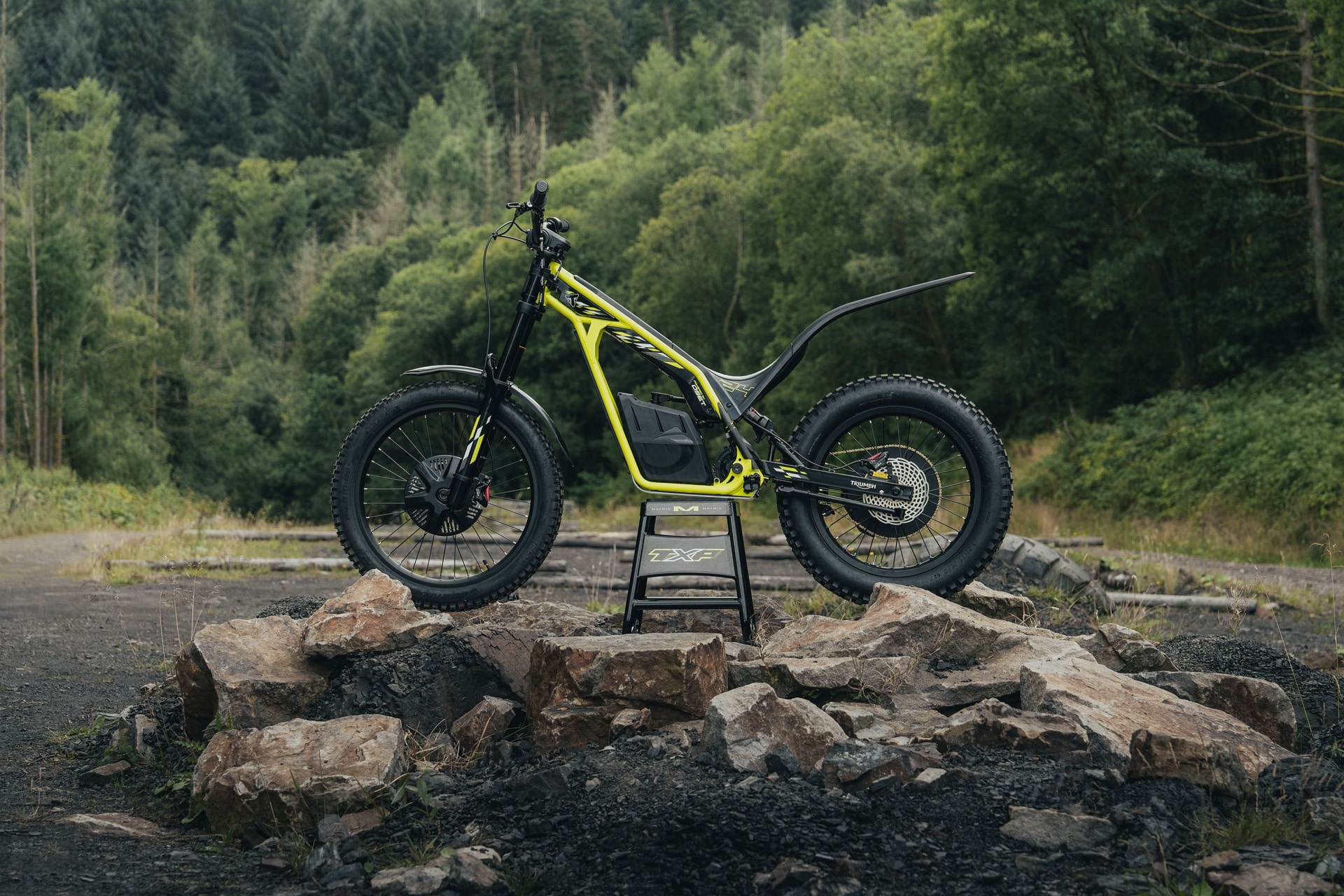 Triumph presenta las TXP: la primera gama de motos eléctricas off-road para jóvenes