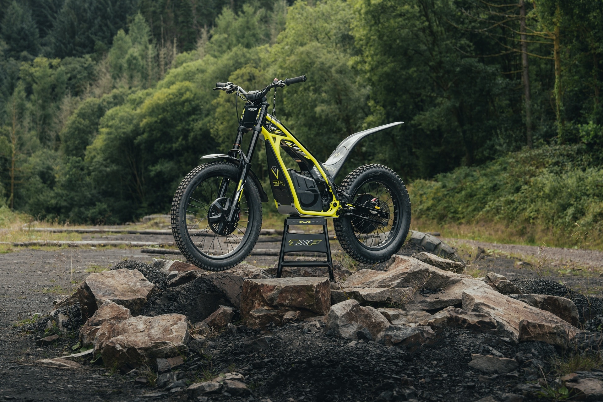 Triumph presenta las TXP: la primera gama de motos eléctricas off-road para jóvenes
