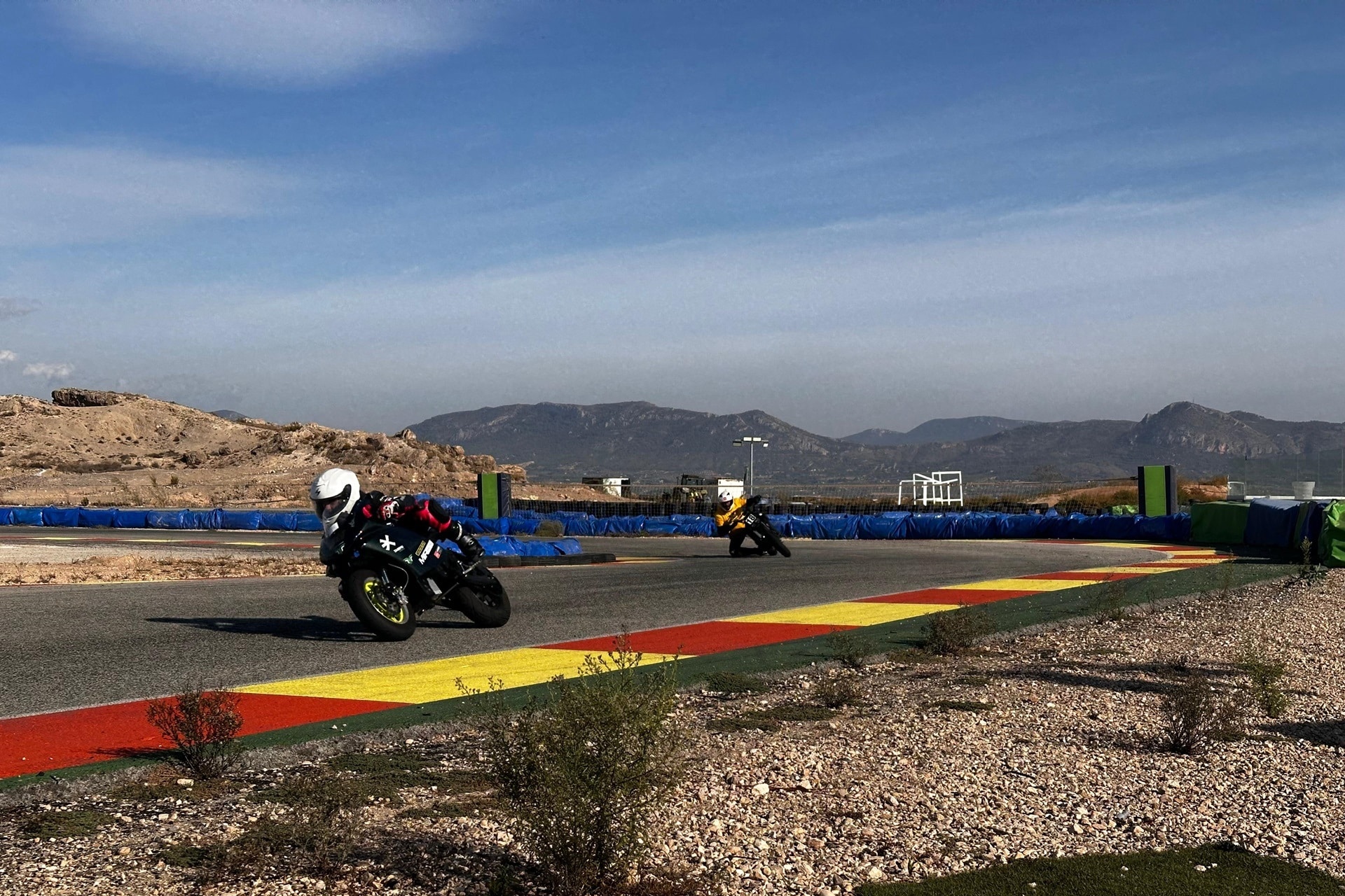 XR Motos se alza con la victoria en la Electric Motos Endurance Challenge pilotando una Zero FXS