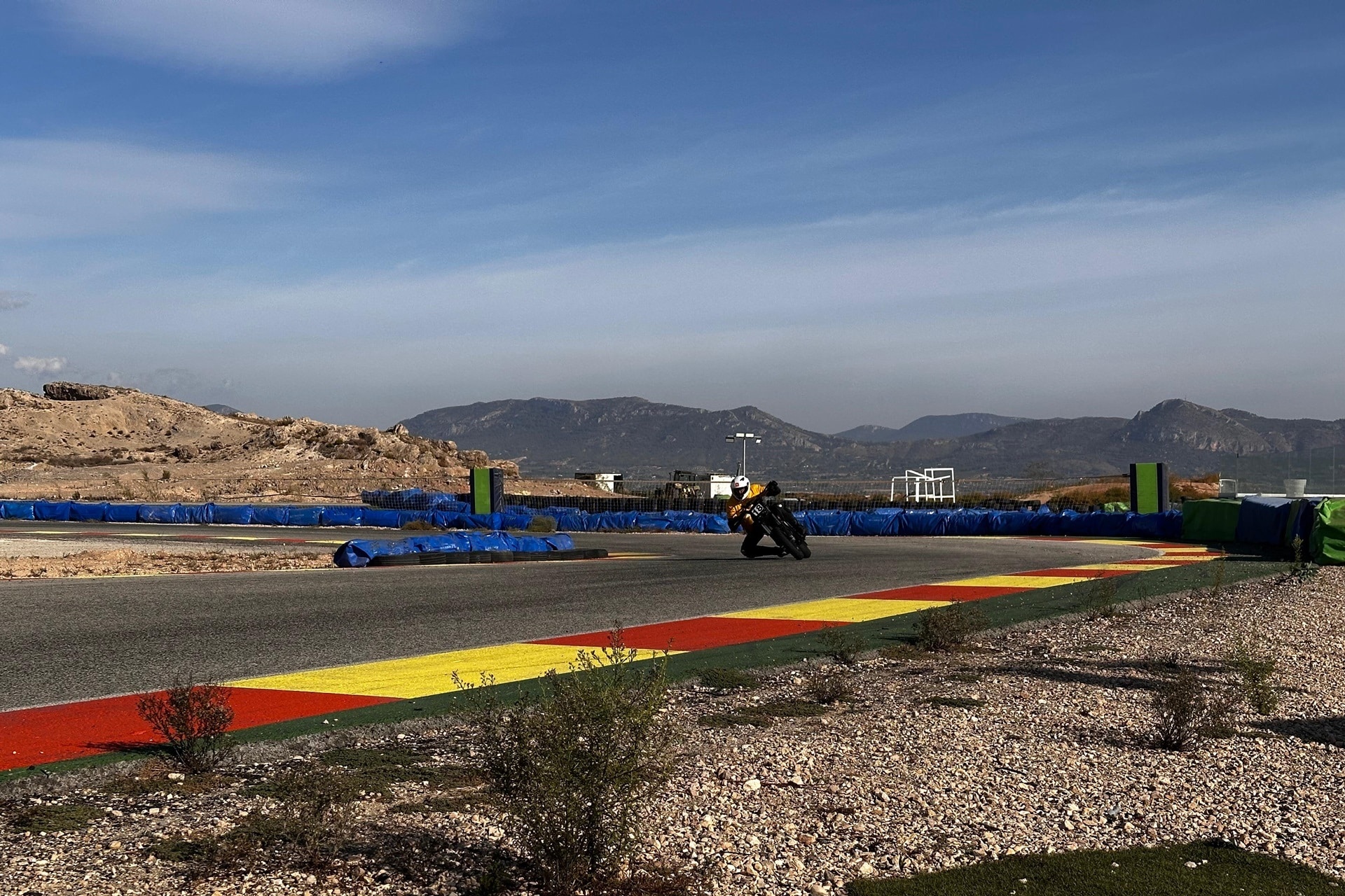 XR Motos se alza con la victoria en la Electric Motos Endurance Challenge pilotando una Zero FXS