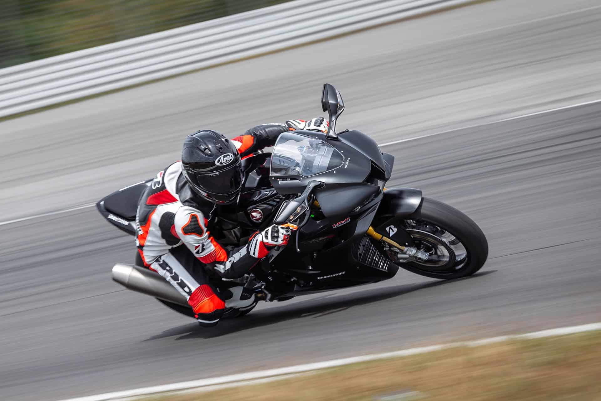 Los nuevo RS12 mejoran el rendimiento de los RS11 en circuito