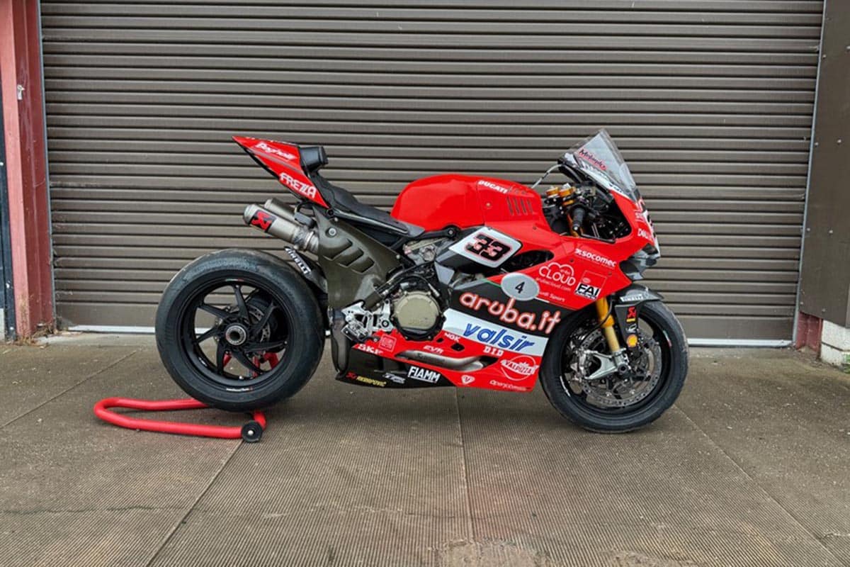 La moto se encuentra en buenas condiciones según se puede apreciar en las fotos