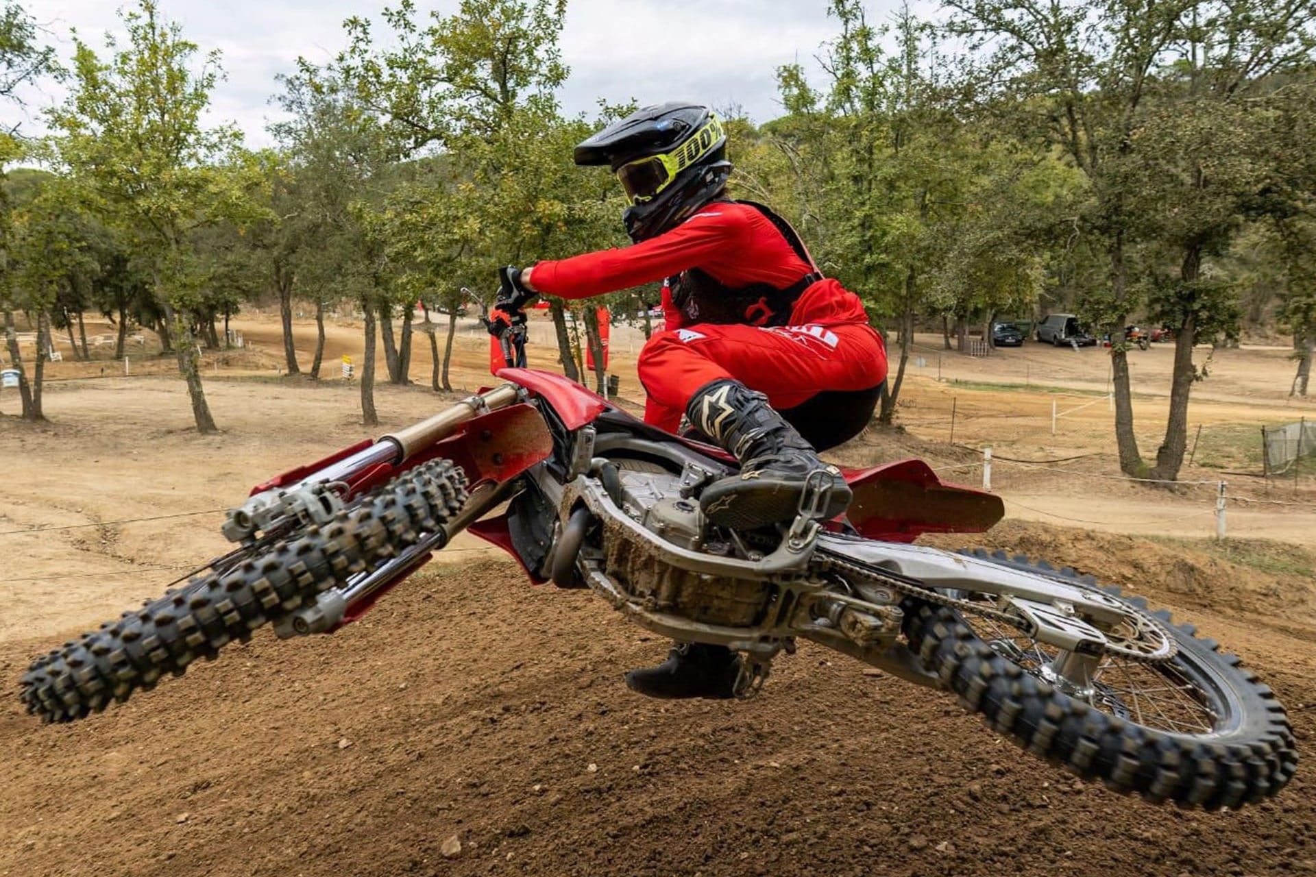 Arranca la edición 2025 del Ducati Emotion Tour con la nueva Desmo450 MX como protagonista