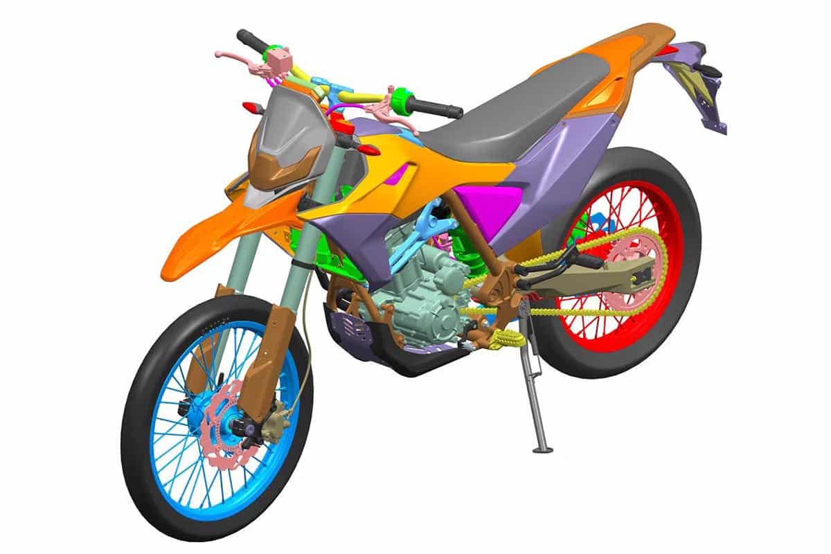 La versión enduro varía en el frontal