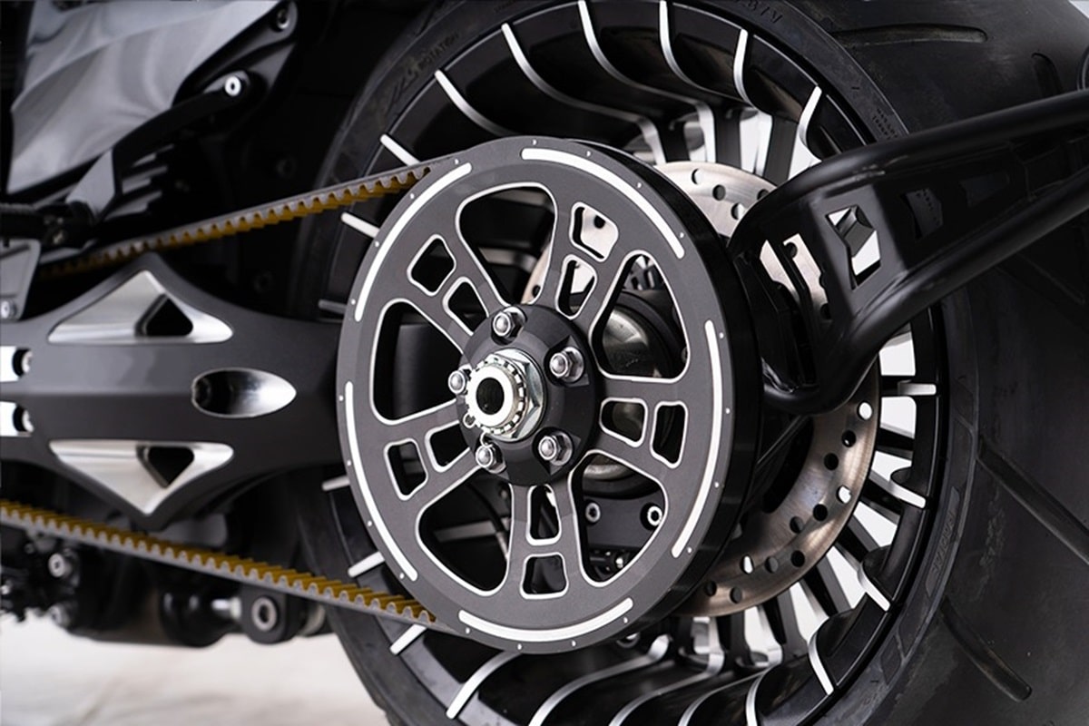 Timberwolf 800: Neumático trasero de 310 mm, basculante monobrazo y suspensión neumática… Asi luce el primer modelo de la nueva marca china Marshal